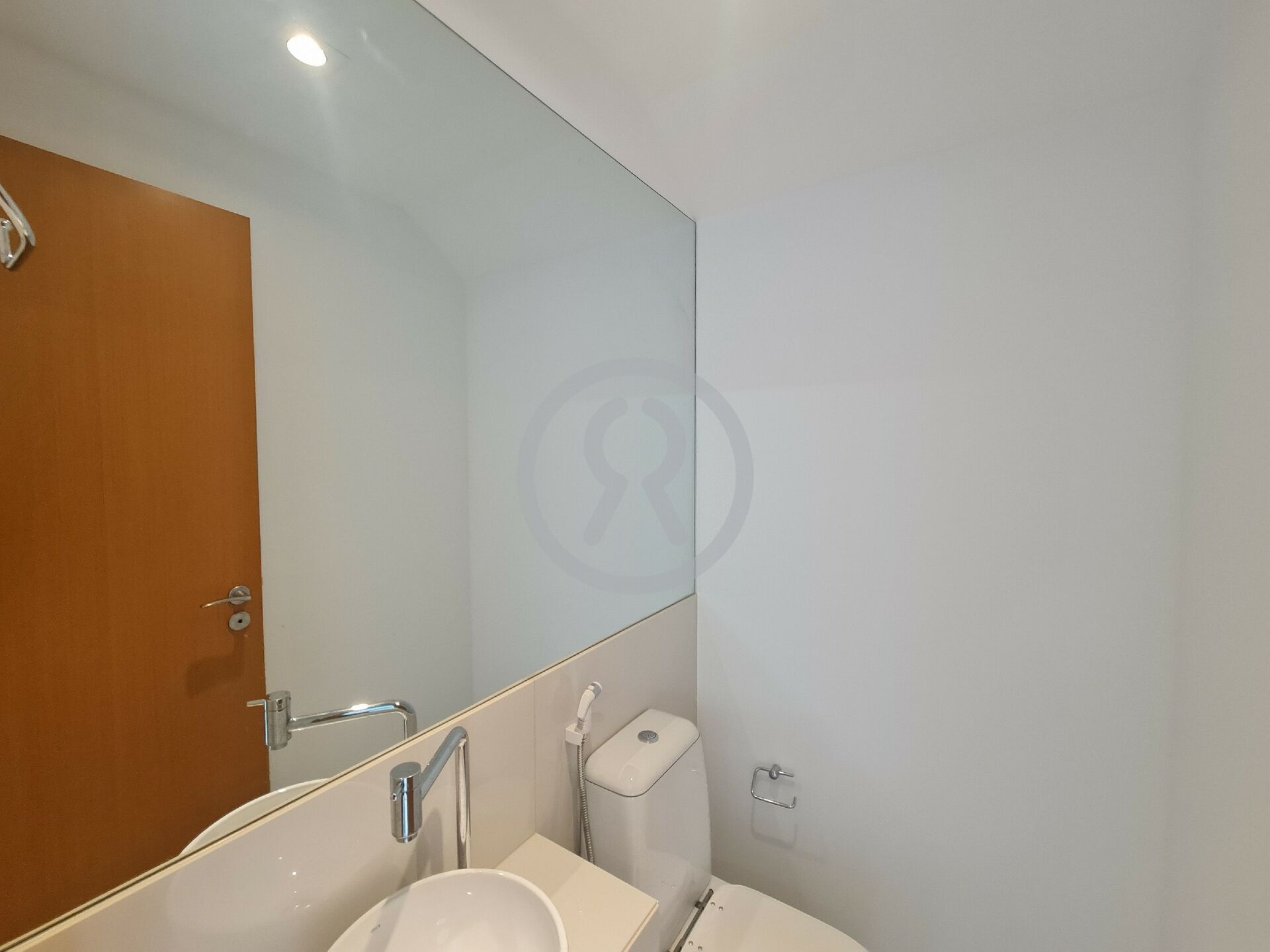 Apartamento para alugar com 2 quartos, 75m² - Foto 3