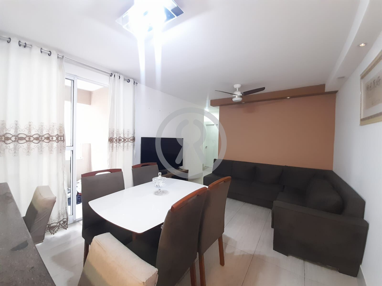 Apartamento à venda com 3 quartos, 71m² - Foto 2