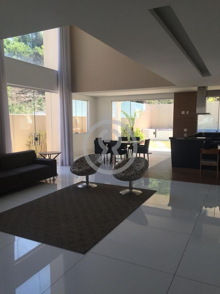 Casa para alugar com 4 quartos, 43m² - Foto 6