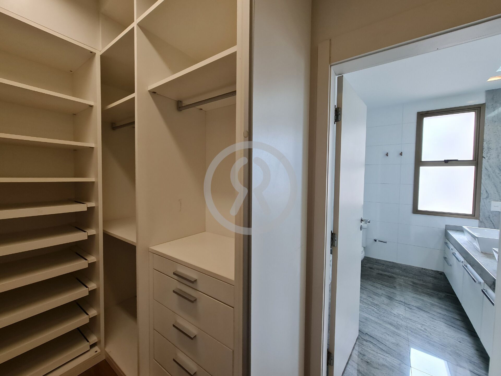 Apartamento à venda com 4 quartos, 278m² - Foto 37