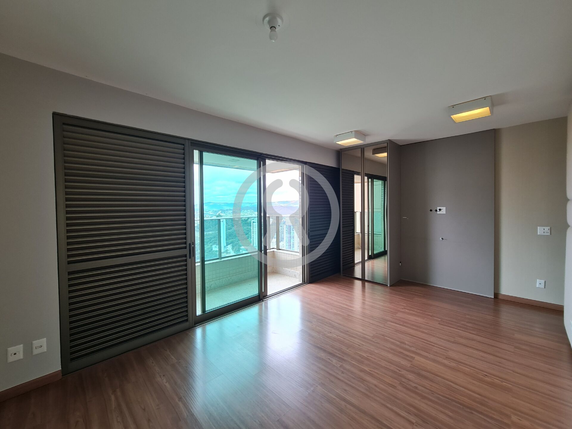 Apartamento à venda com 4 quartos, 278m² - Foto 33