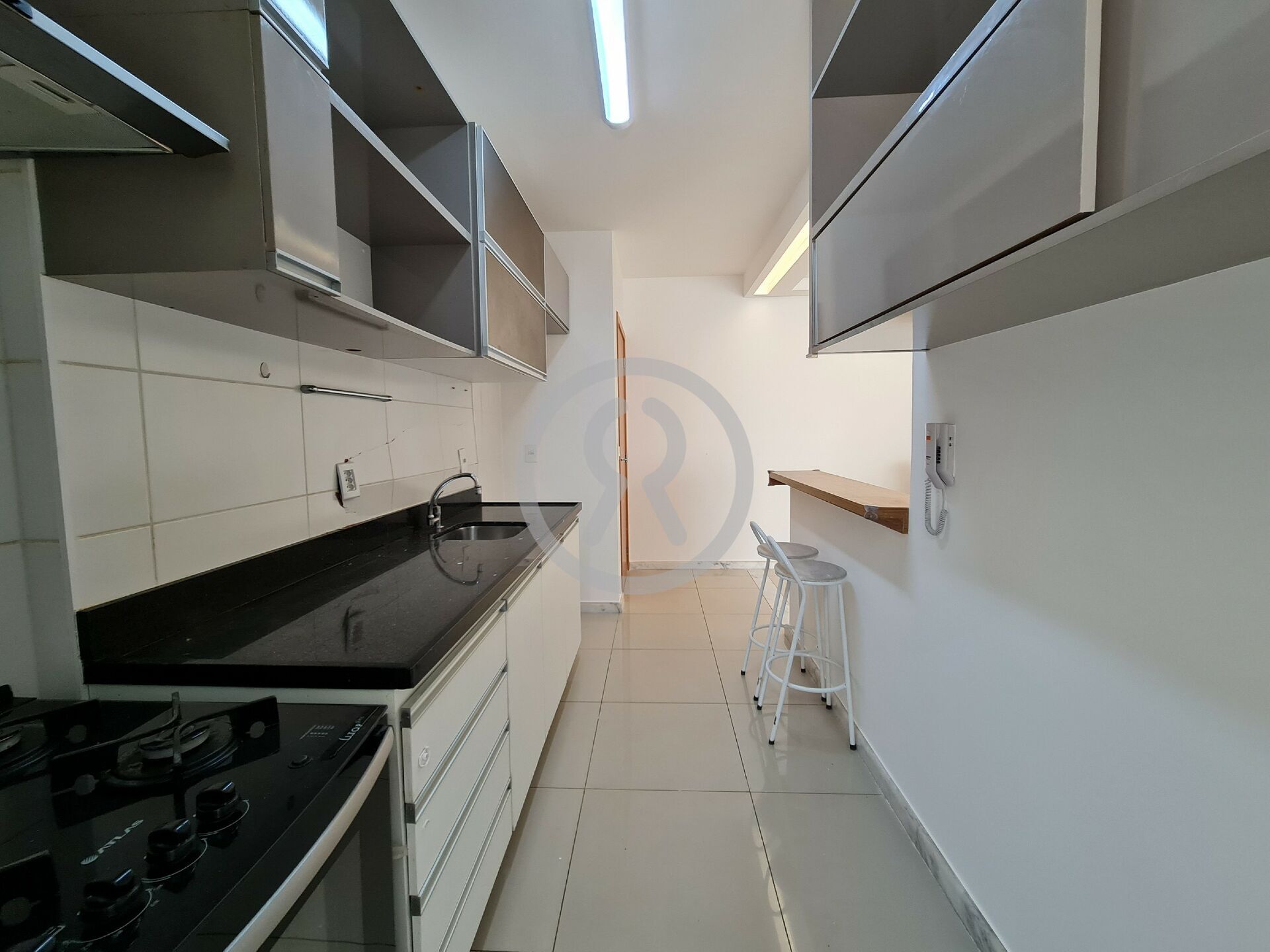 Apartamento para alugar com 2 quartos, 72m² - Foto 15