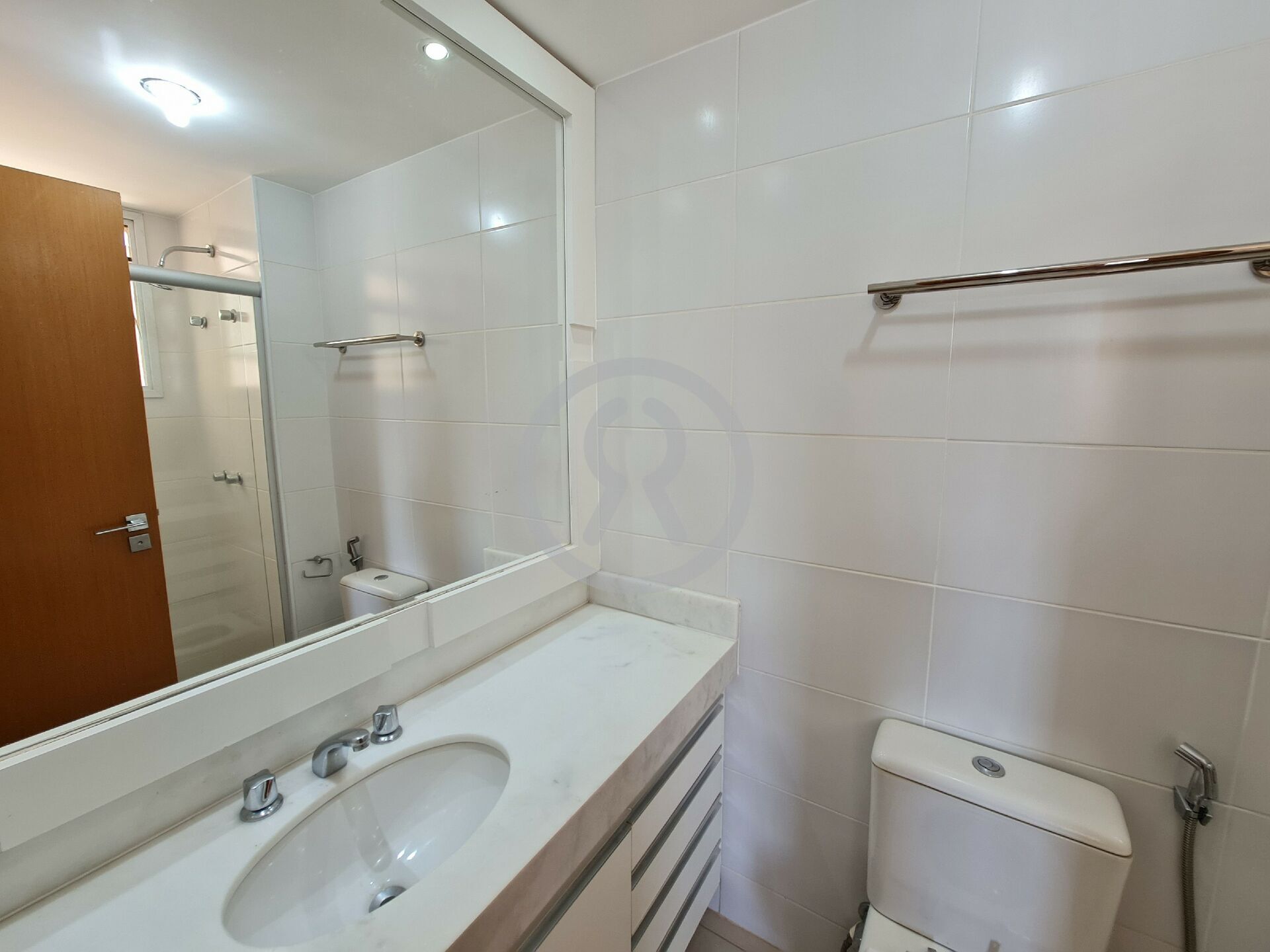 Apartamento para alugar com 2 quartos, 72m² - Foto 35