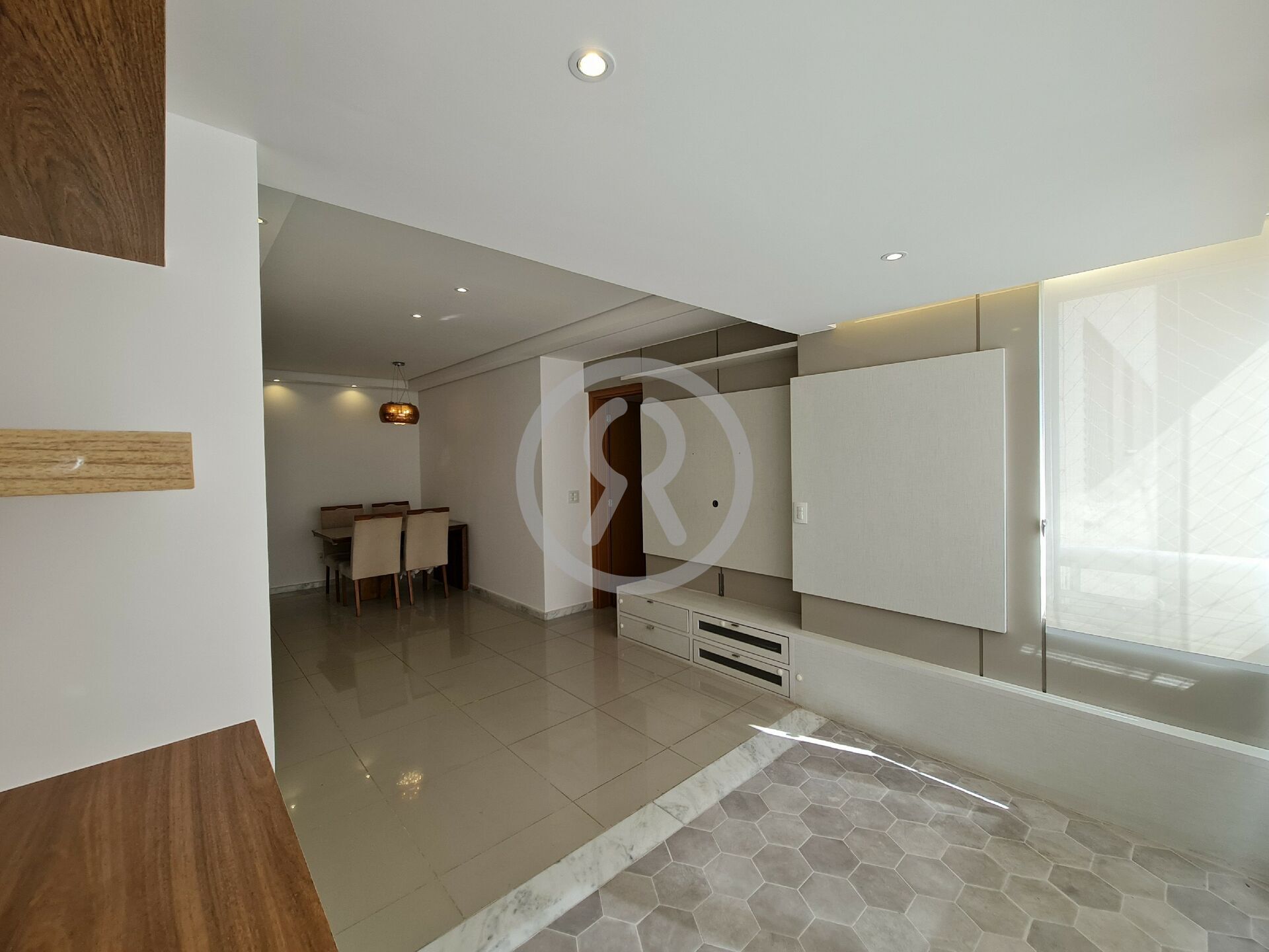 Apartamento para alugar com 2 quartos, 72m² - Foto 9