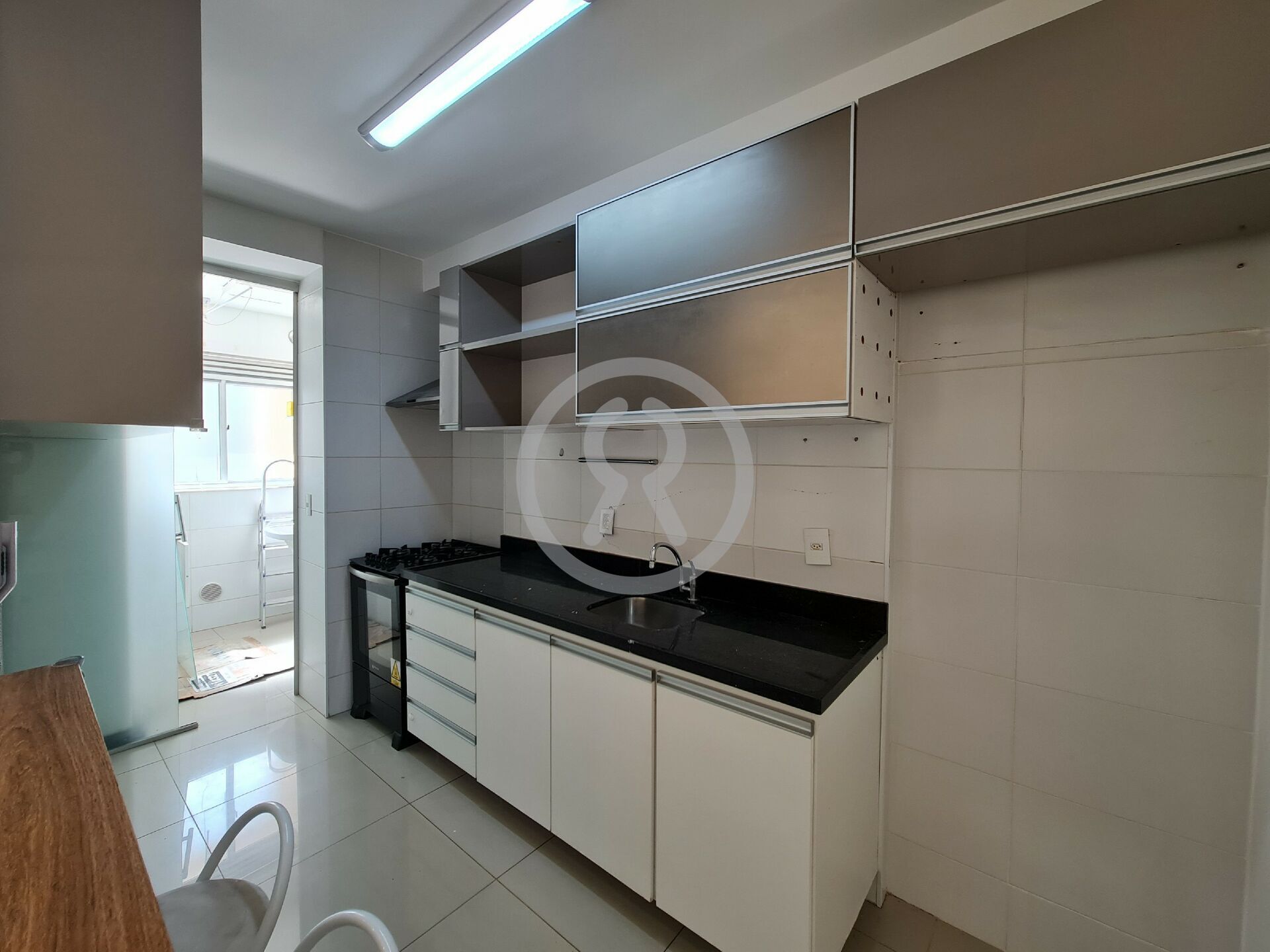 Apartamento para alugar com 2 quartos, 72m² - Foto 13