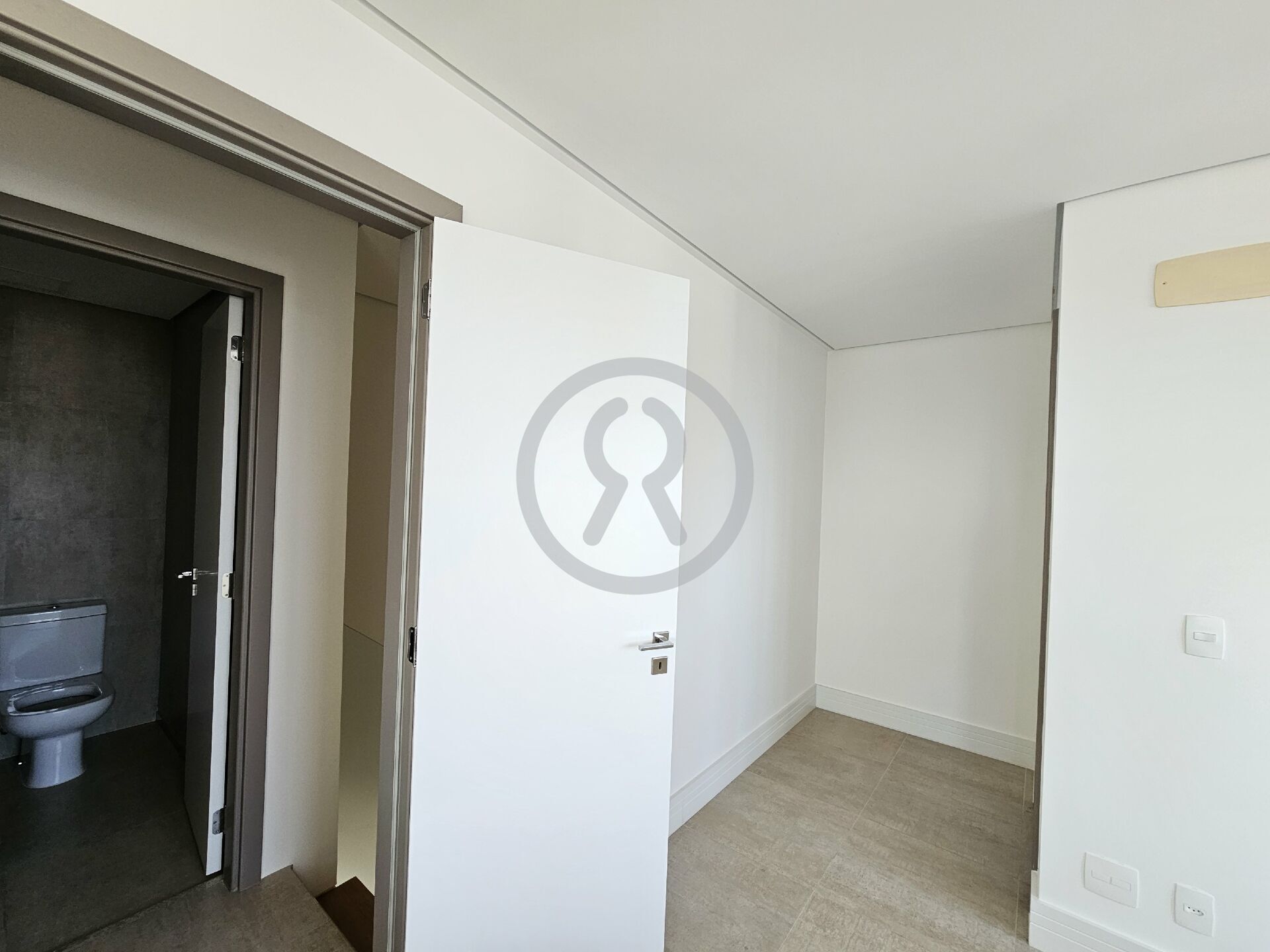 Apartamento à venda com 1 quarto, 78m² - Foto 18