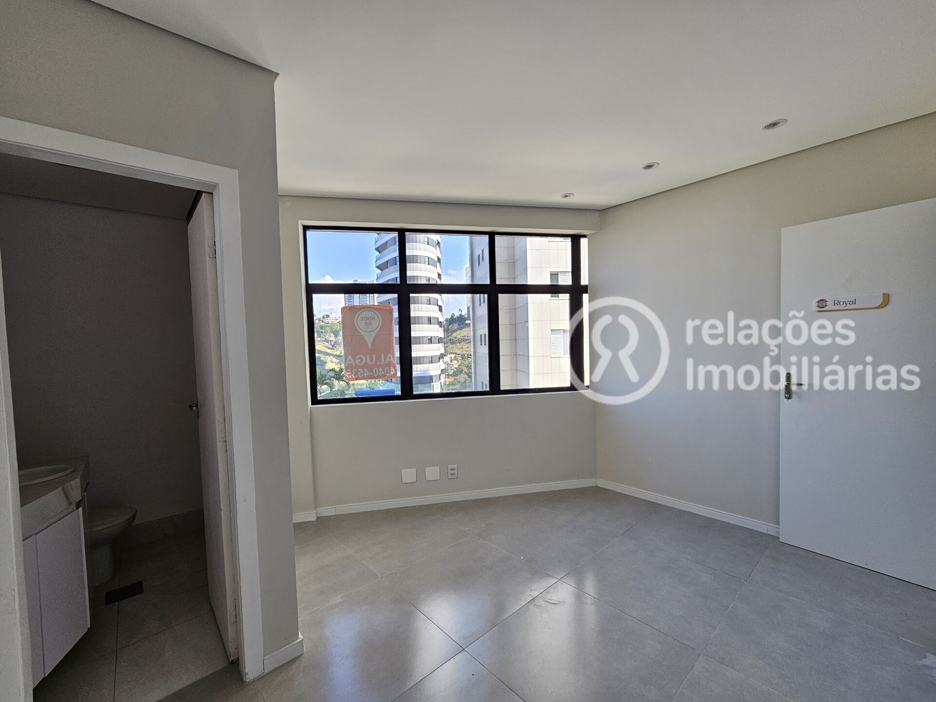 Conjunto Comercial-Sala para alugar, 72m² - Foto 4