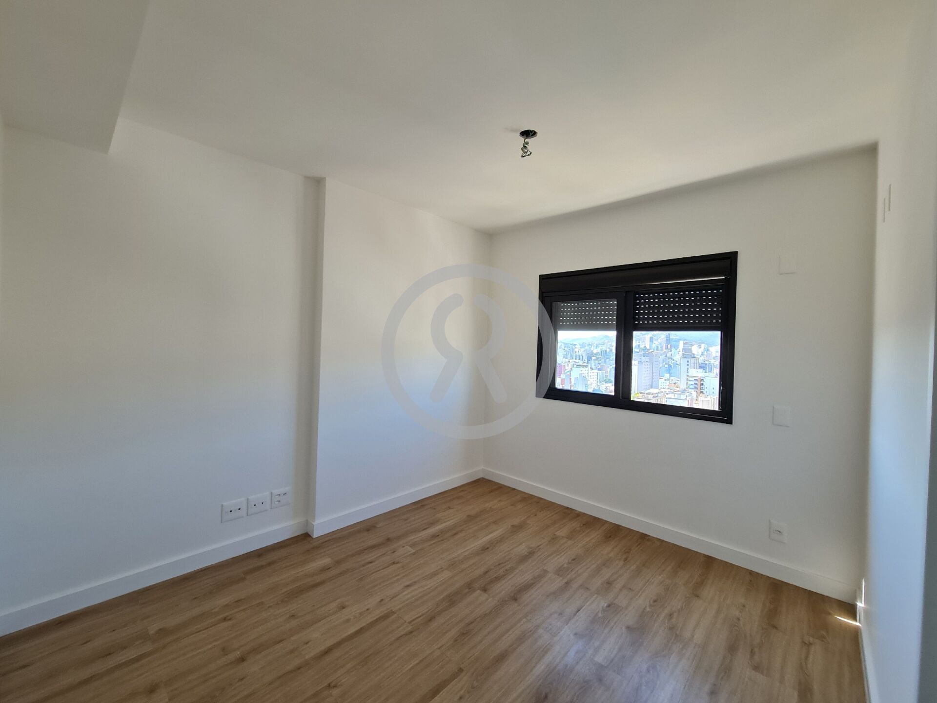 Apartamento à venda com 4 quartos, 173m² - Foto 23