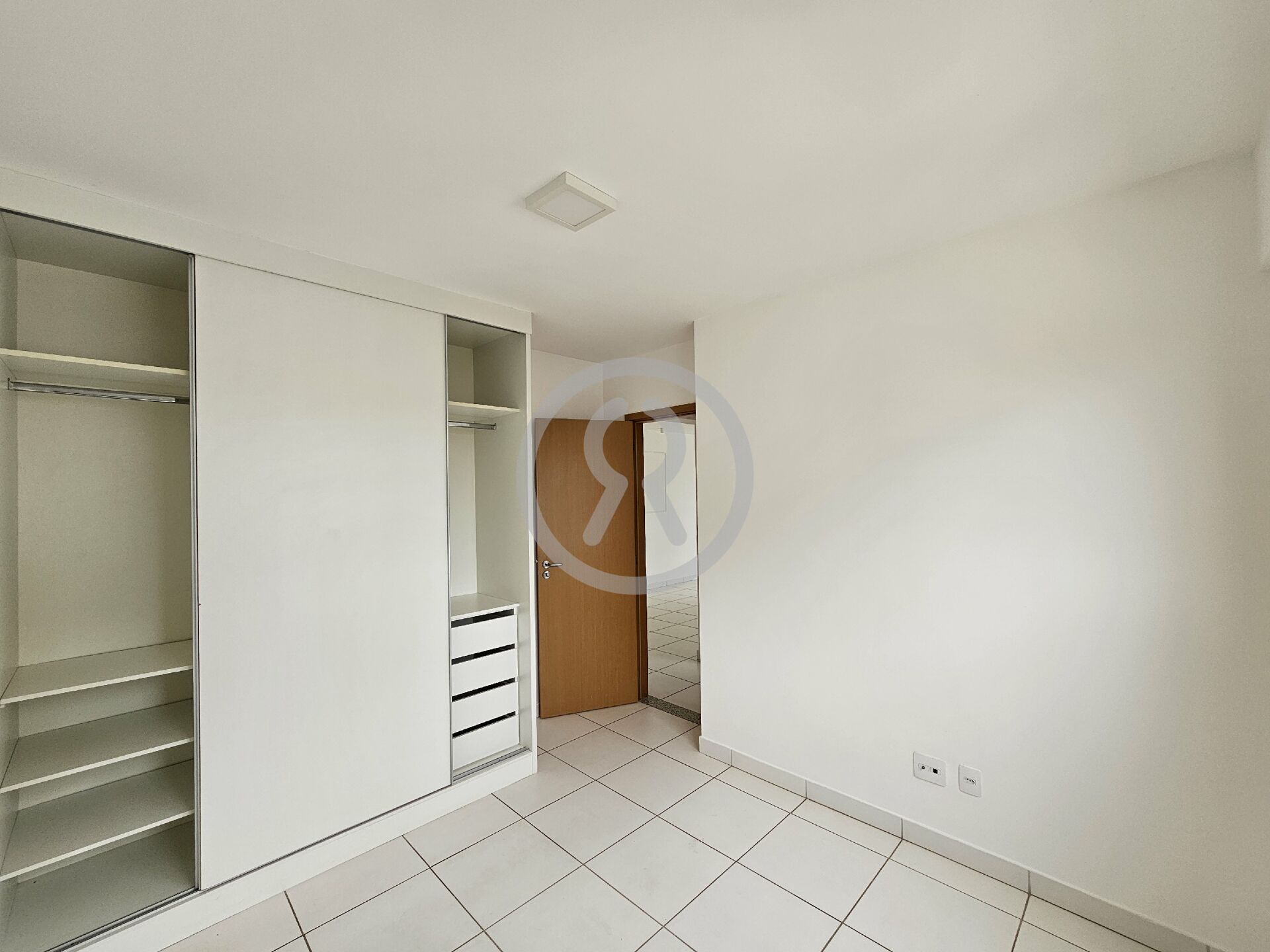 Apartamento à venda com 2 quartos, 55m² - Foto 21