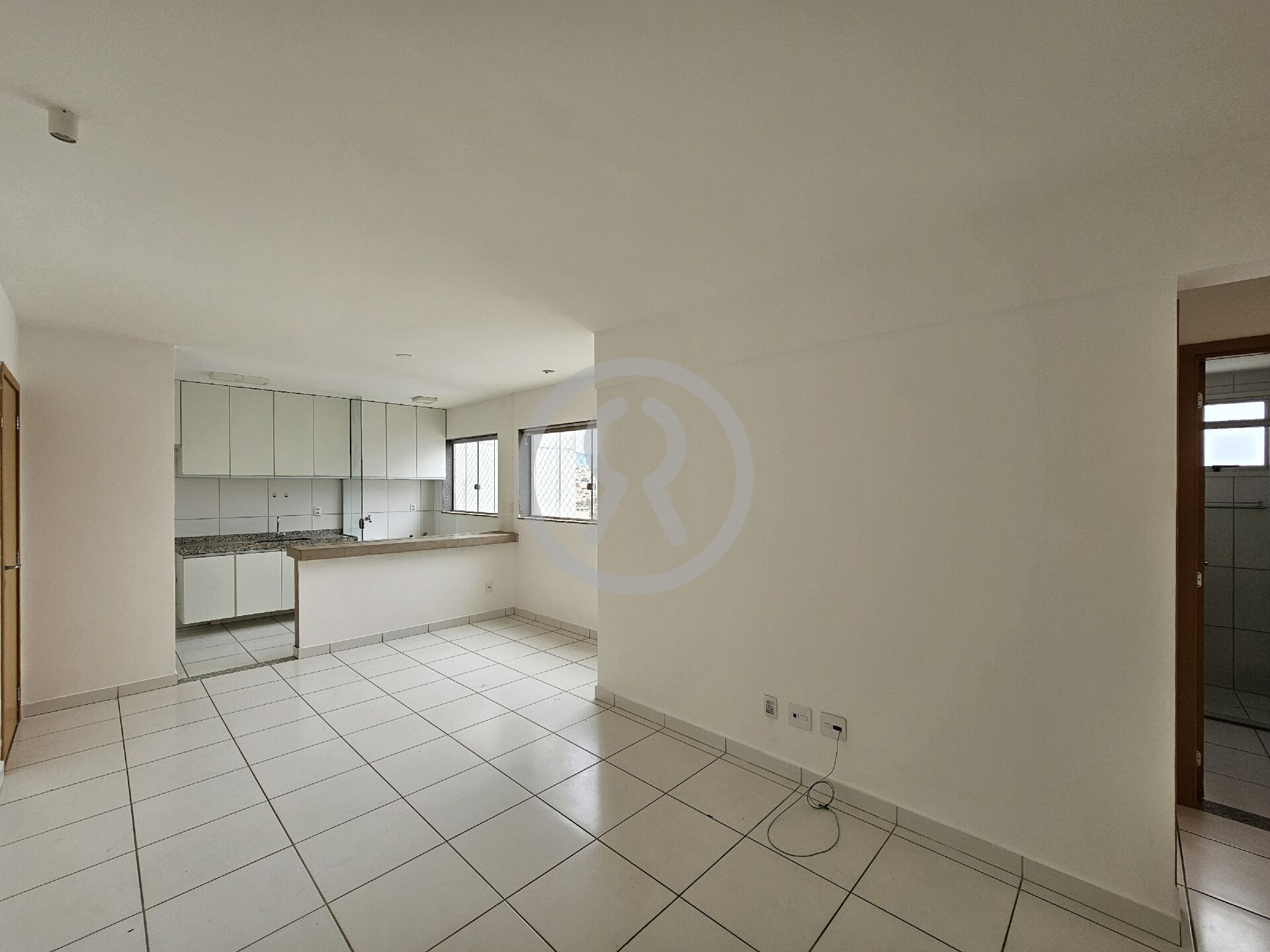 Apartamento à venda com 2 quartos, 55m² - Foto 1