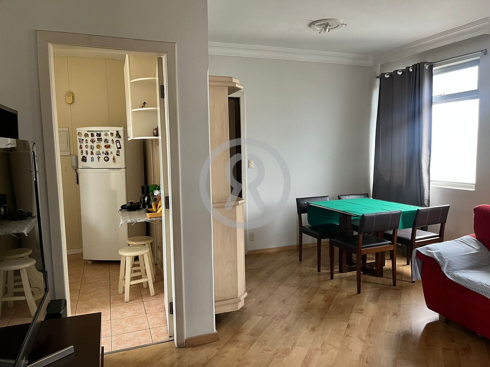 Apartamento à venda com 2 quartos, 75m² - Foto 9