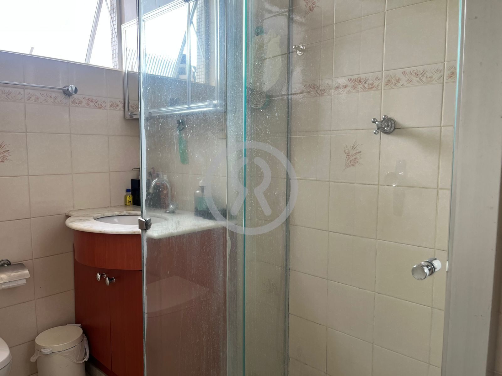 Apartamento à venda com 2 quartos, 75m² - Foto 19