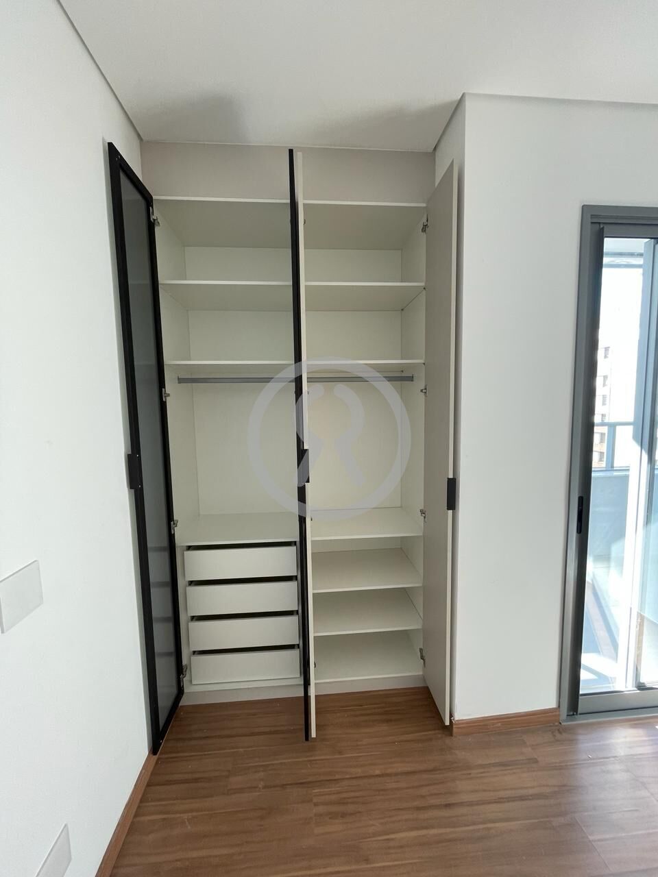 Apartamento à venda com 3 quartos, 87m² - Foto 18