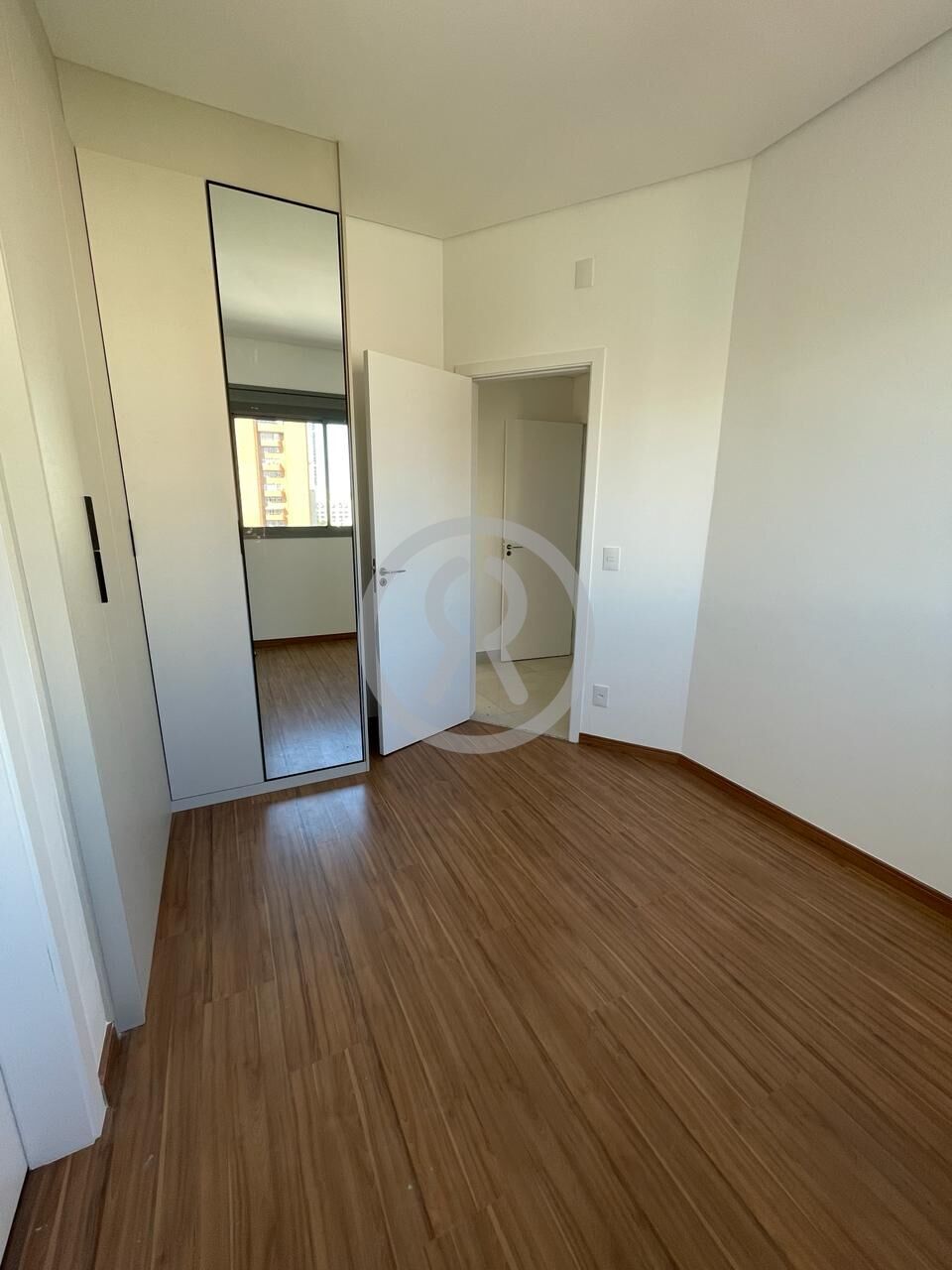 Apartamento à venda com 3 quartos, 87m² - Foto 6