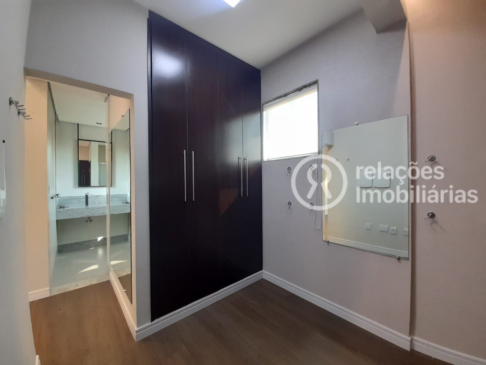 Casa de Condomínio para alugar com 3 quartos, 285m² - Foto 30