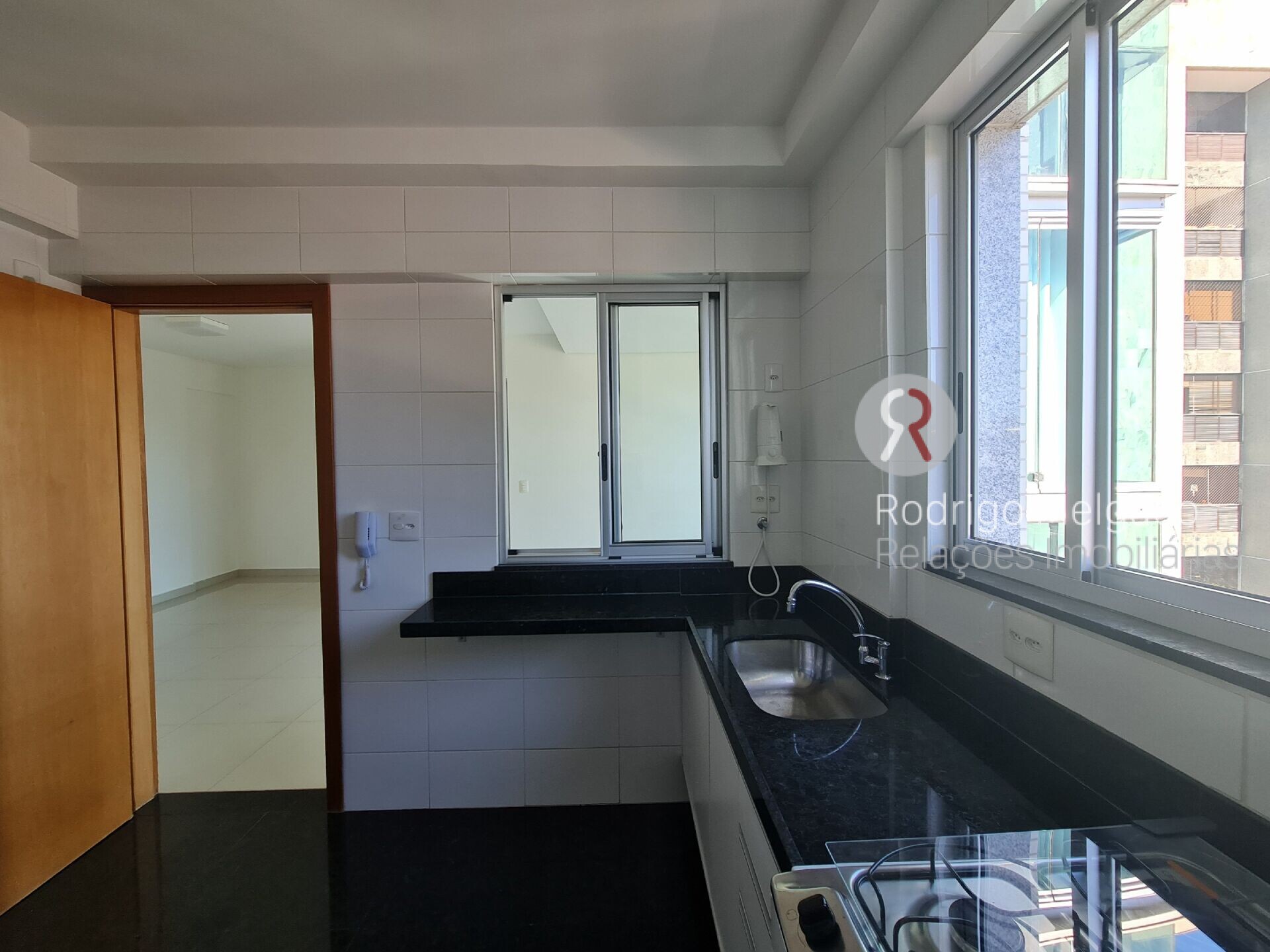 Apartamento para alugar com 2 quartos, 73m² - Foto 11