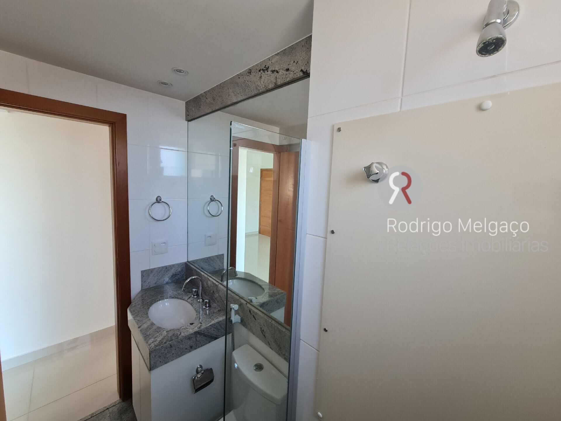 Apartamento para alugar com 2 quartos, 73m² - Foto 17