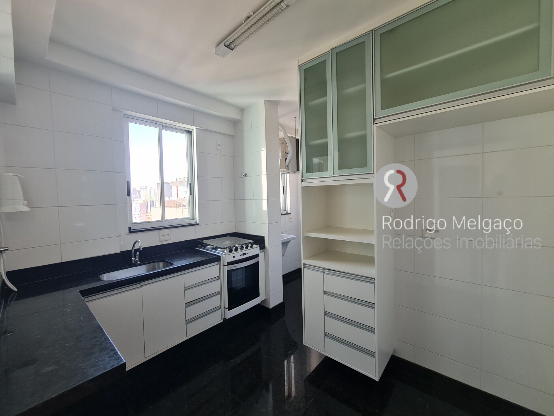 Apartamento para alugar com 2 quartos, 73m² - Foto 9