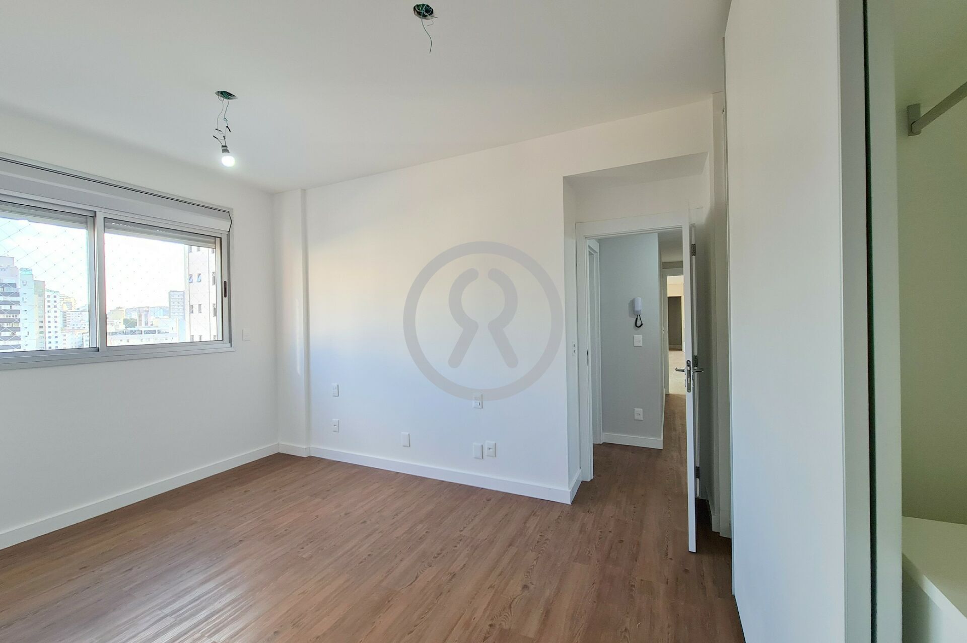 Apartamento à venda com 4 quartos, 197m² - Foto 37