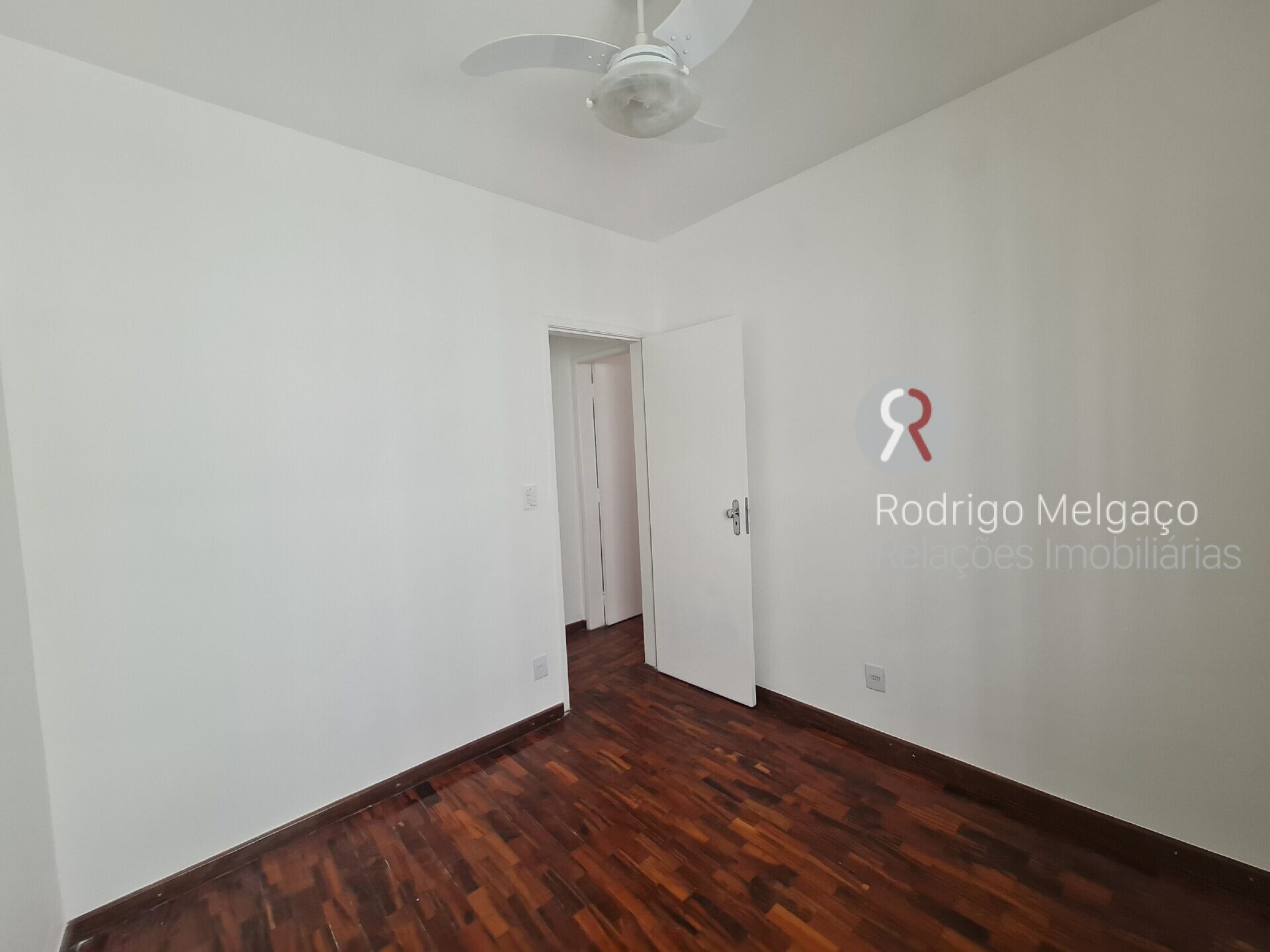 Apartamento à venda com 2 quartos, 93m² - Foto 32