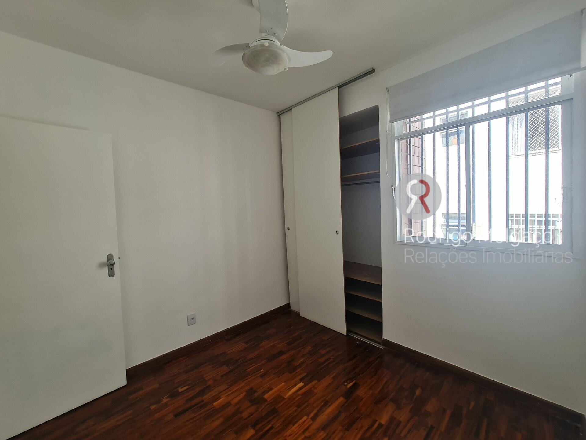 Apartamento à venda com 2 quartos, 93m² - Foto 31