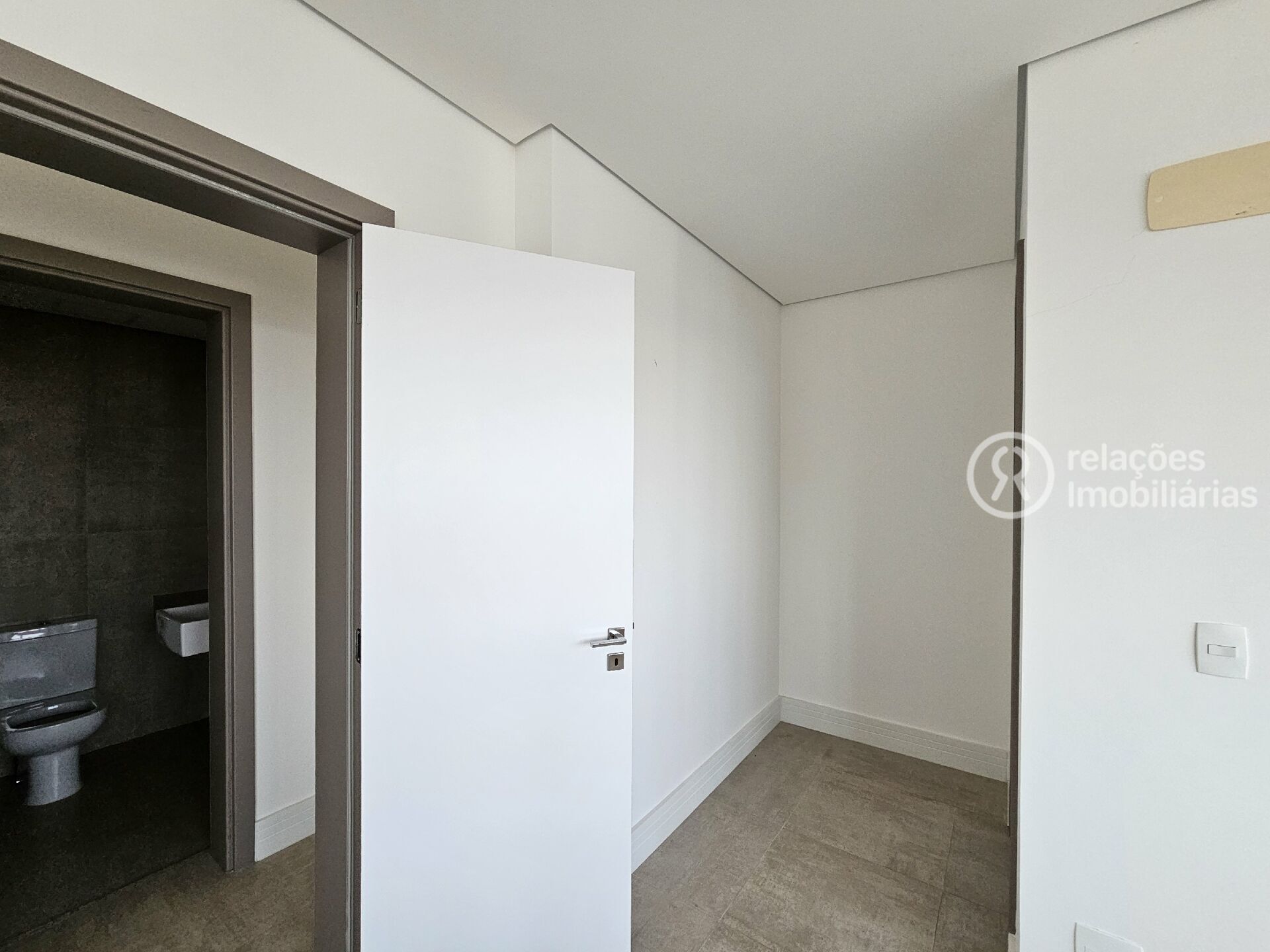 Apartamento à venda com 1 quarto, 78m² - Foto 18