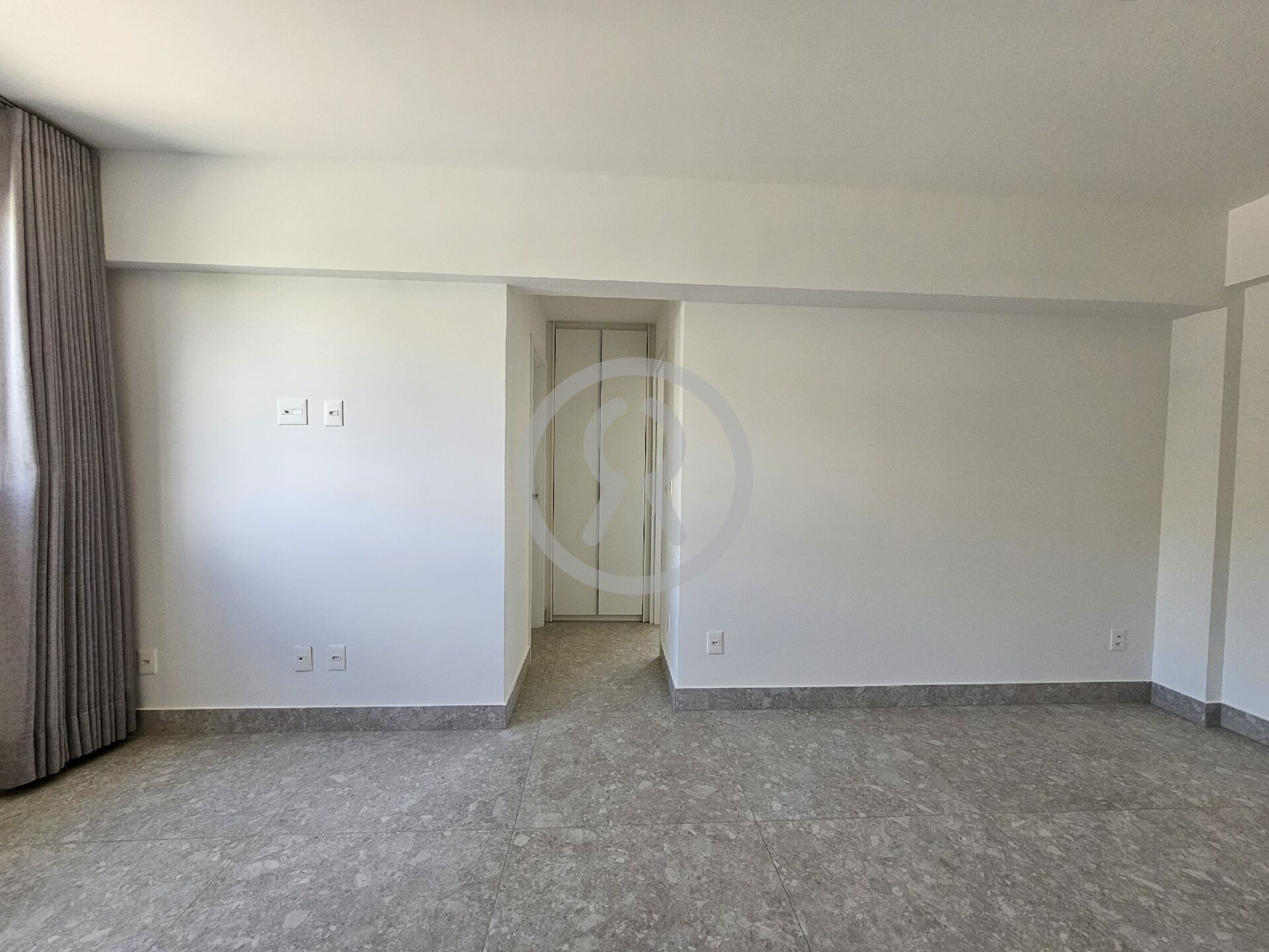 Apartamento à venda com 2 quartos, 67m² - Foto 14