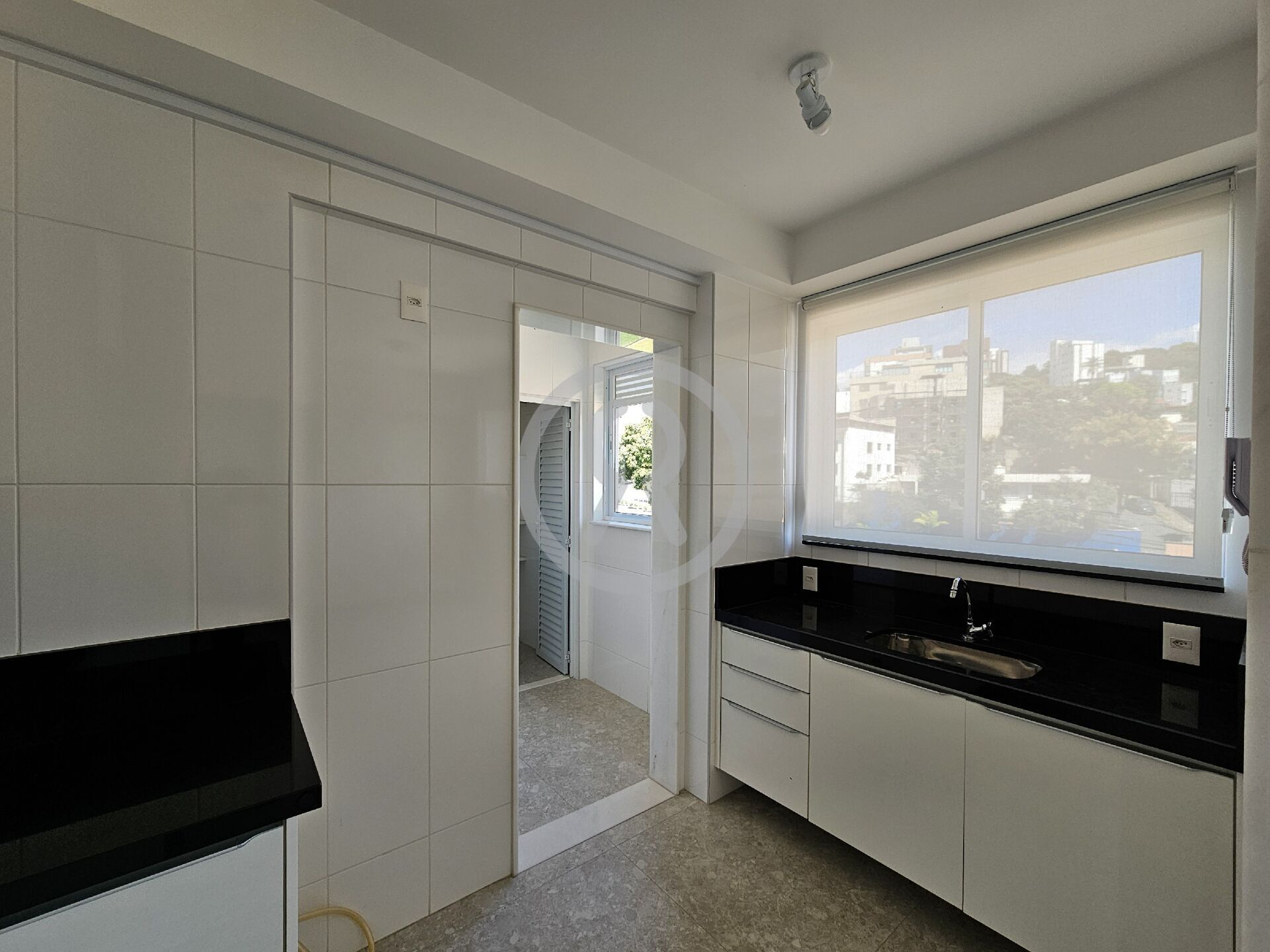 Apartamento à venda com 2 quartos, 67m² - Foto 8