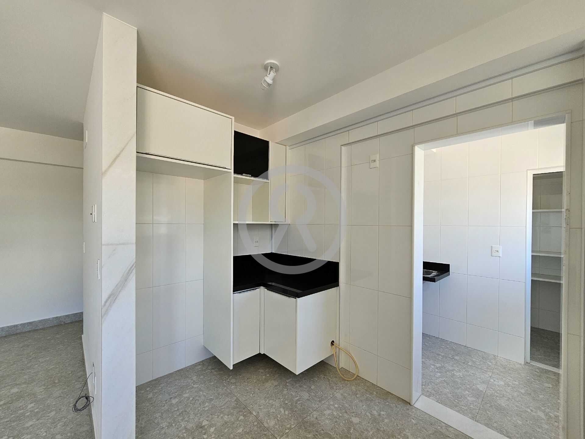 Apartamento à venda com 2 quartos, 67m² - Foto 13