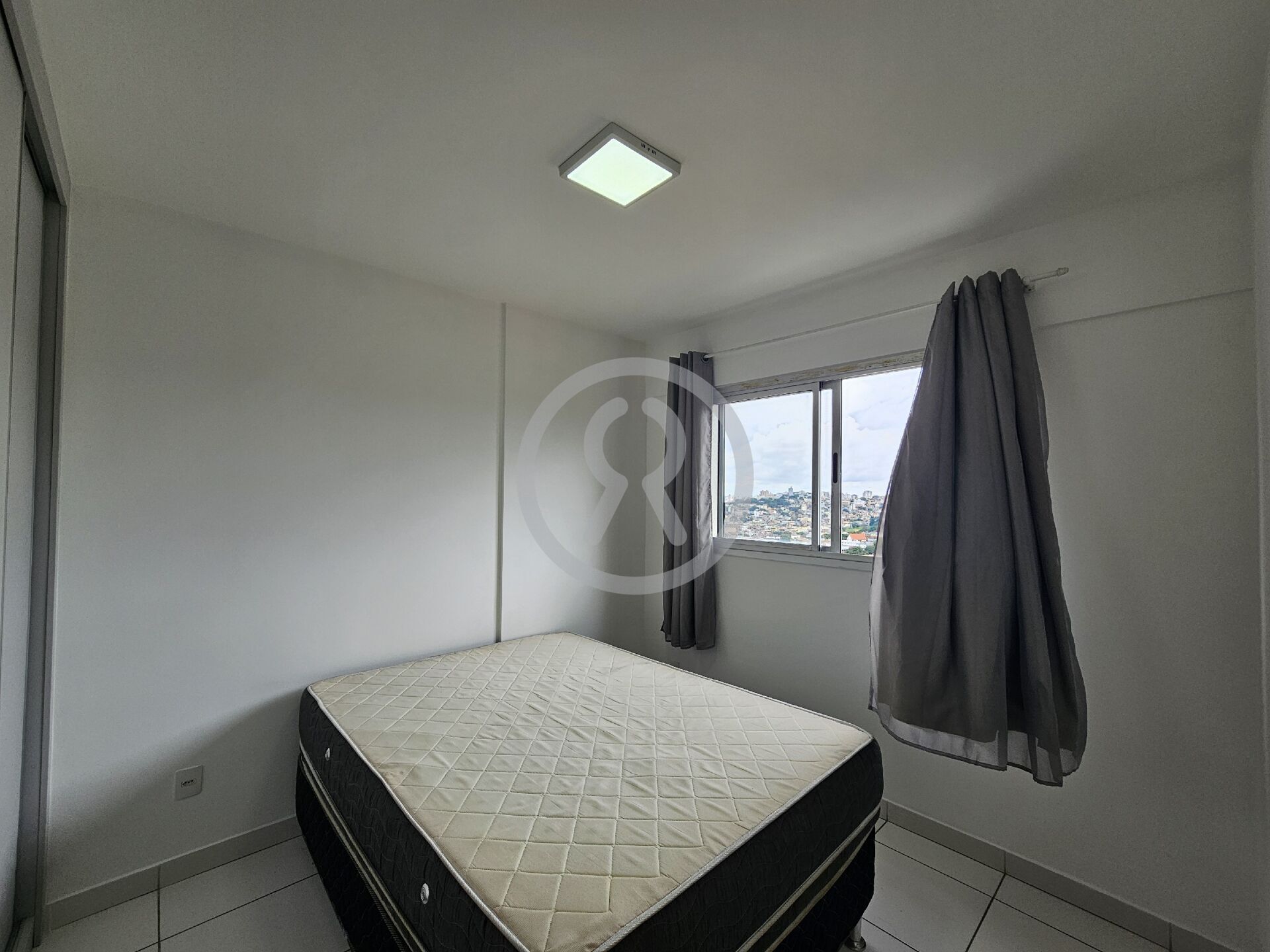 Apartamento para alugar com 2 quartos, 55m² - Foto 13