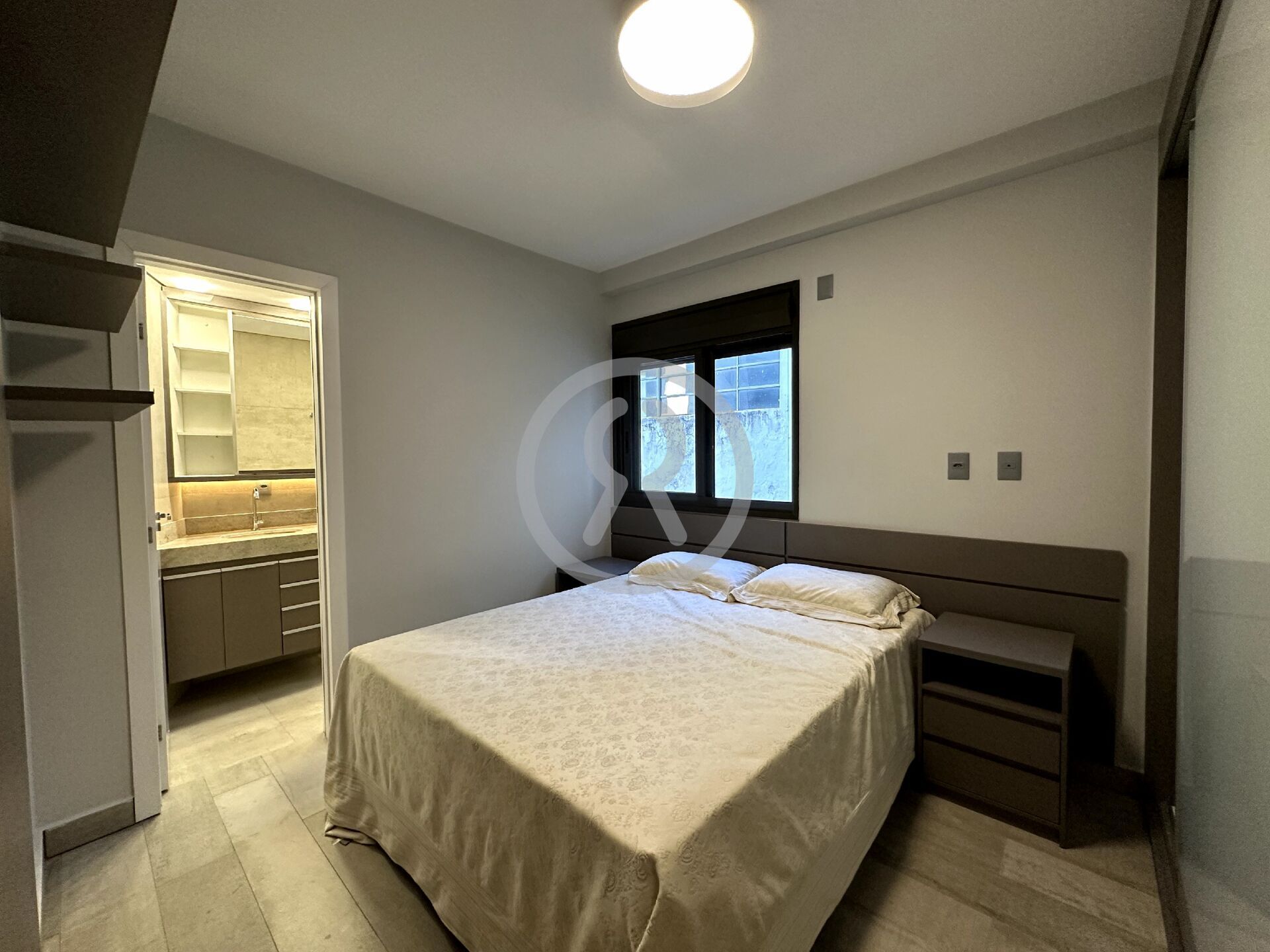 Apartamento à venda com 2 quartos, 61m² - Foto 27