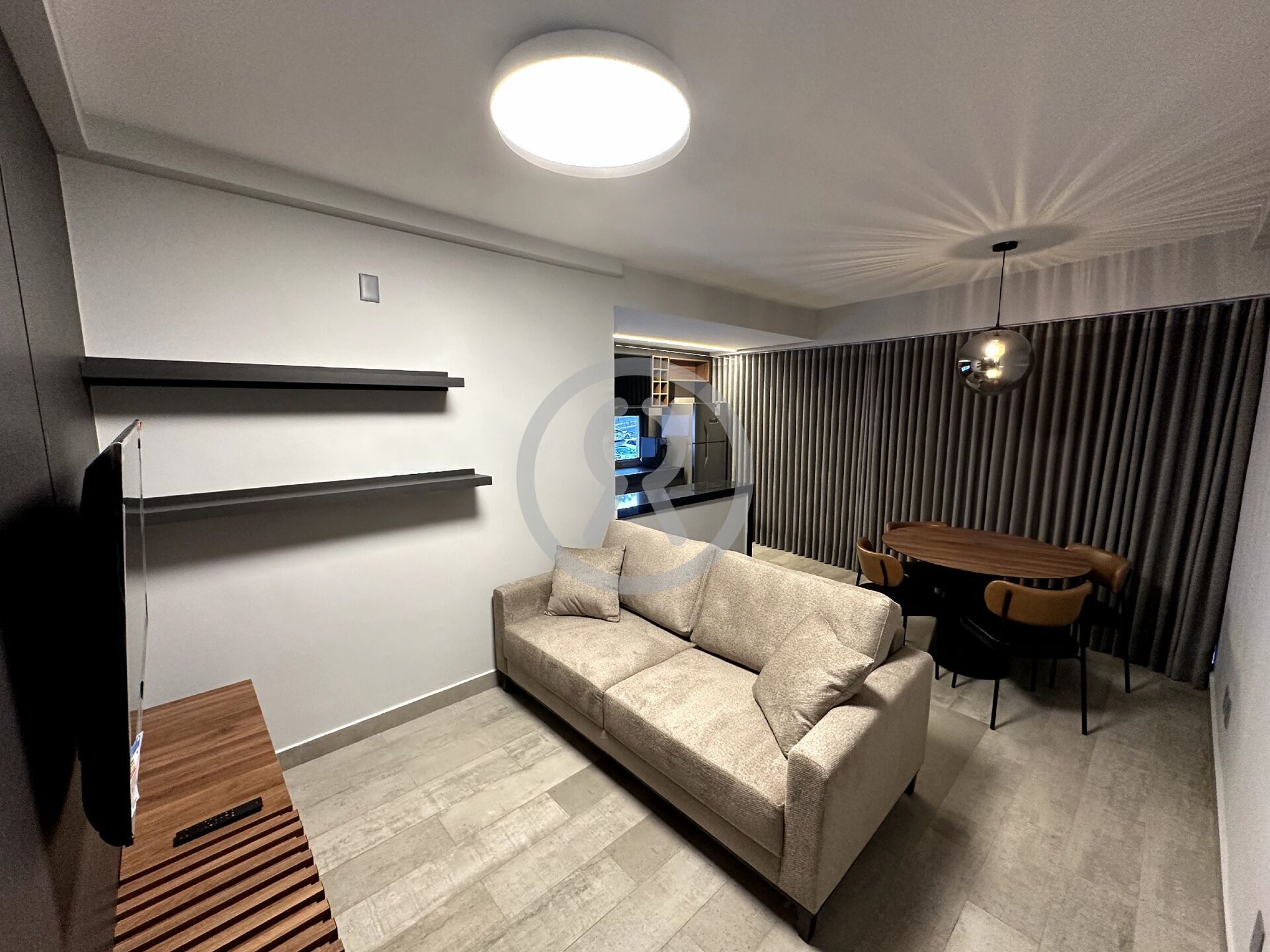 Apartamento à venda com 2 quartos, 61m² - Foto 3