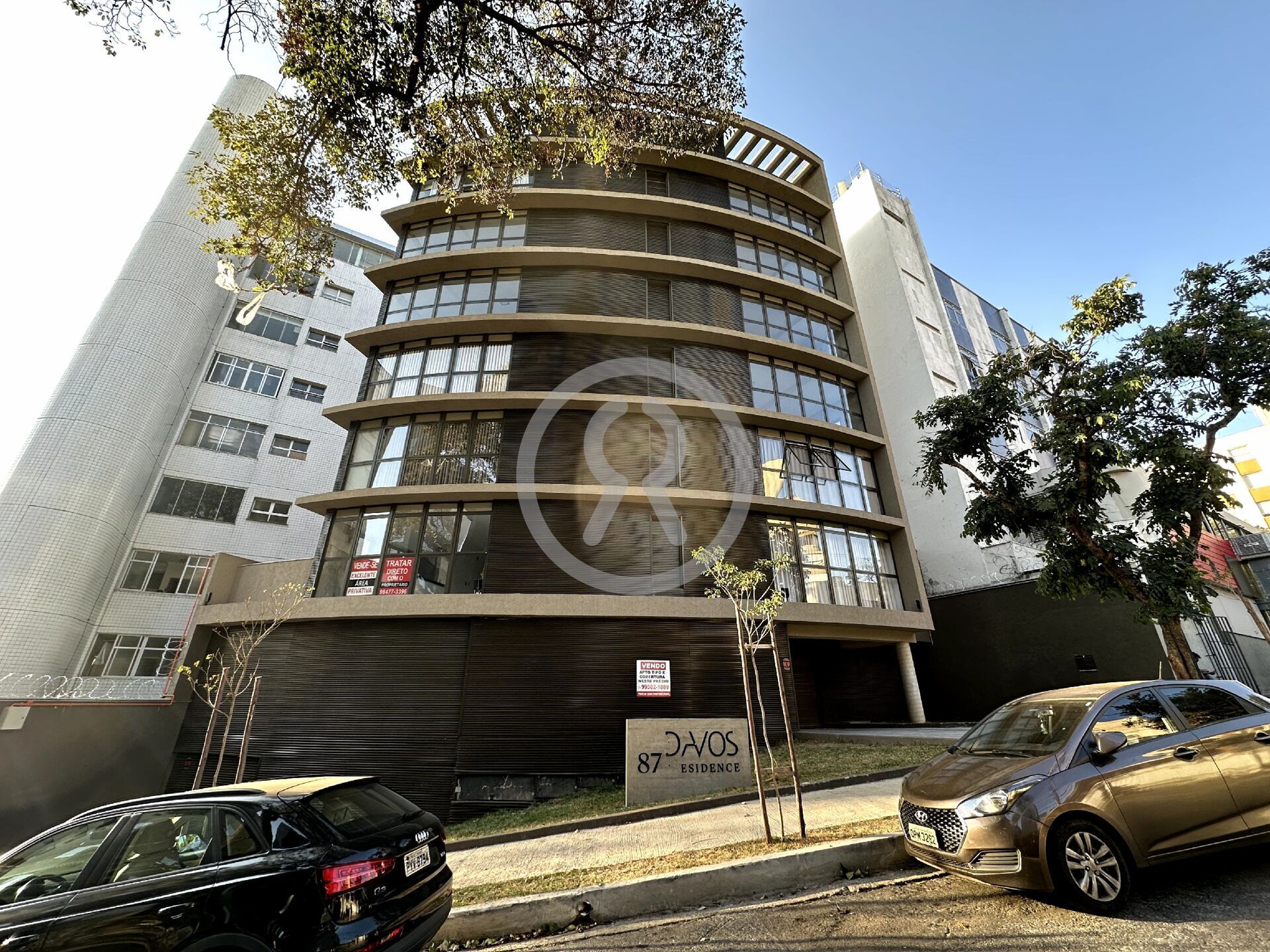 Apartamento à venda com 2 quartos, 61m² - Foto 1