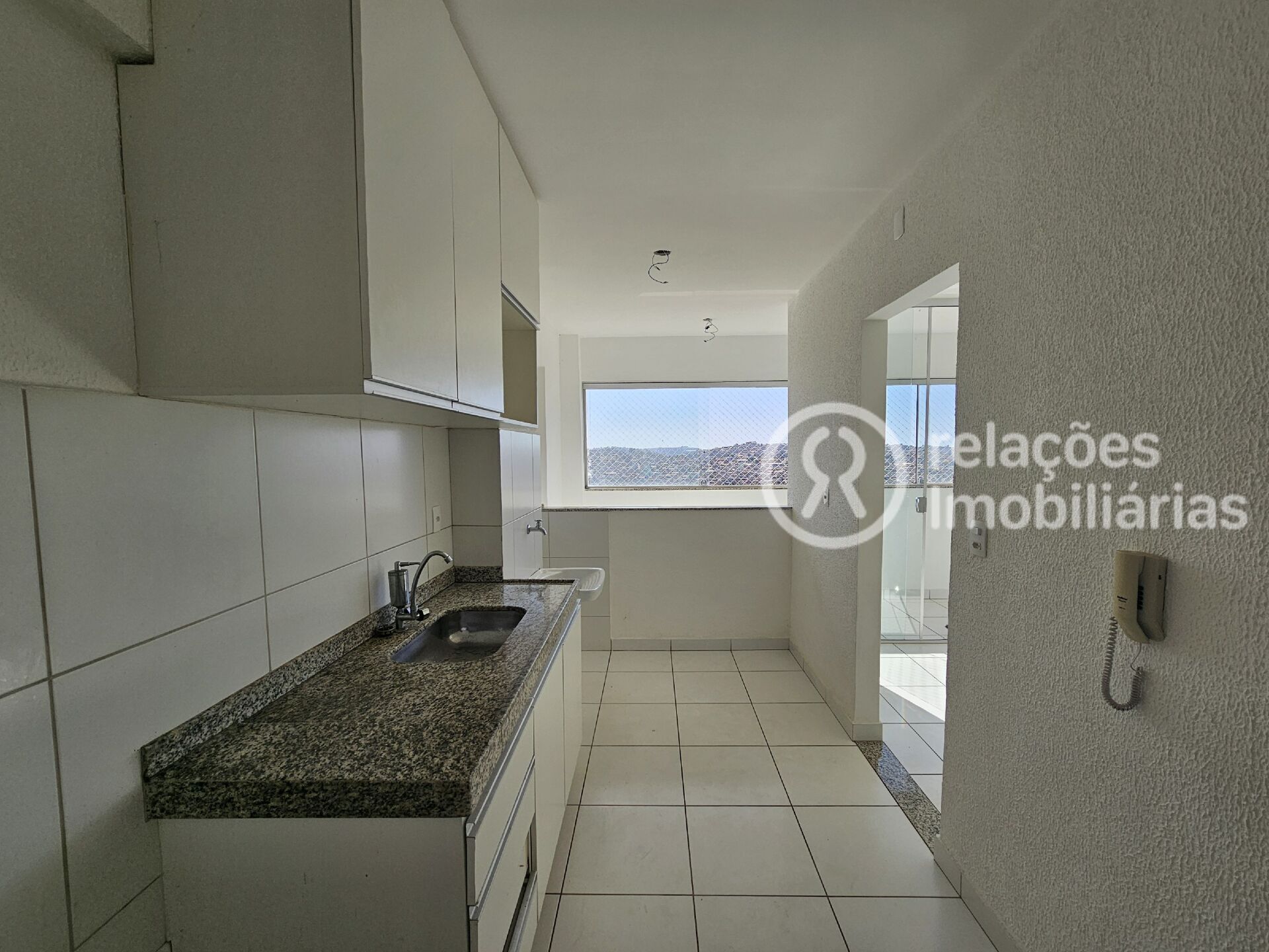 Apartamento para alugar com 3 quartos, 75m² - Foto 11