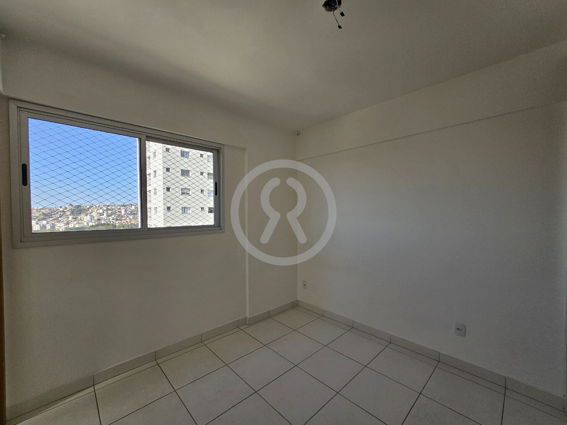 Apartamento para alugar com 3 quartos, 75m² - Foto 18