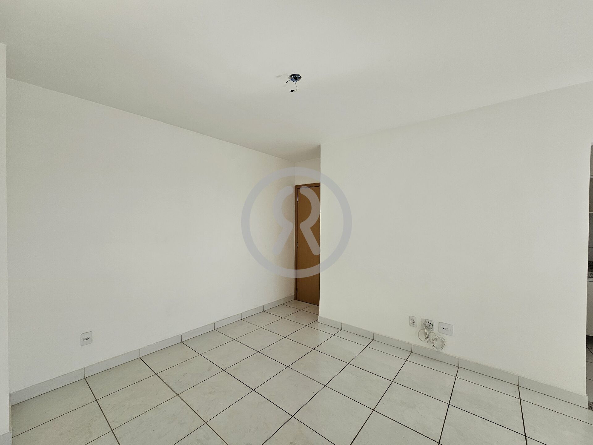 Apartamento para alugar com 3 quartos, 75m² - Foto 4