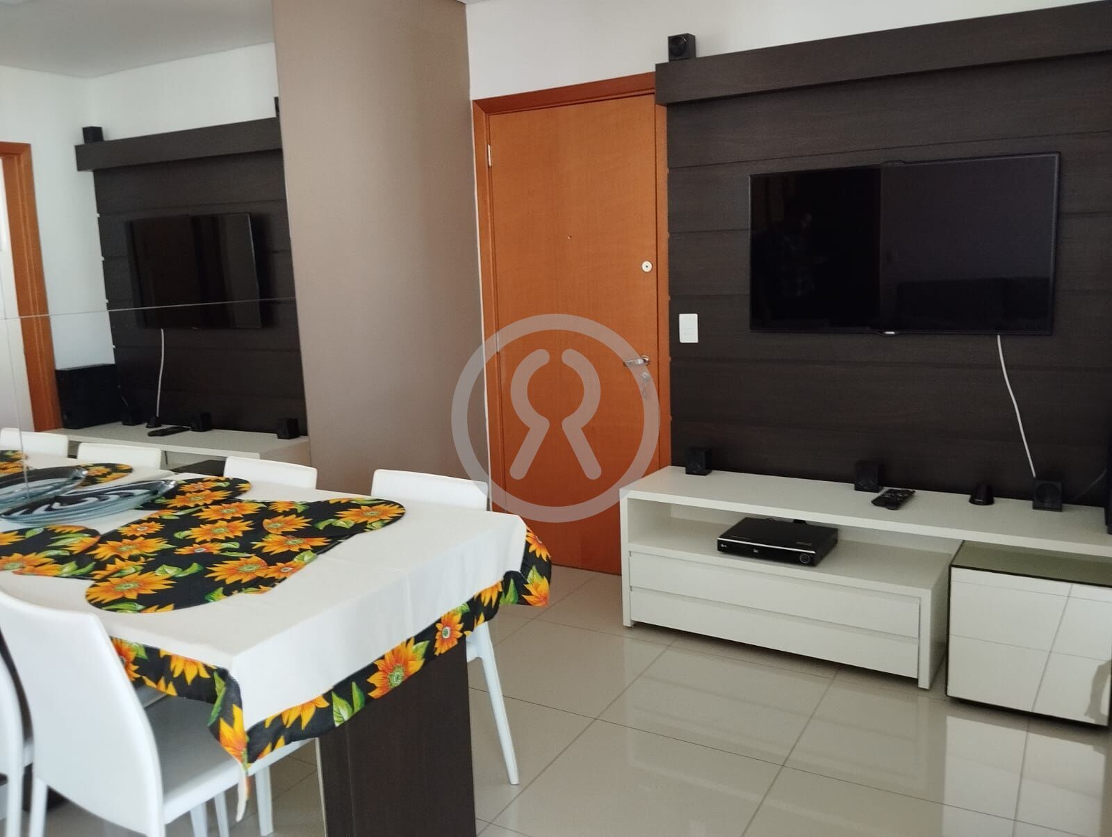 Apartamento para alugar com 2 quartos, 62m² - Foto 3