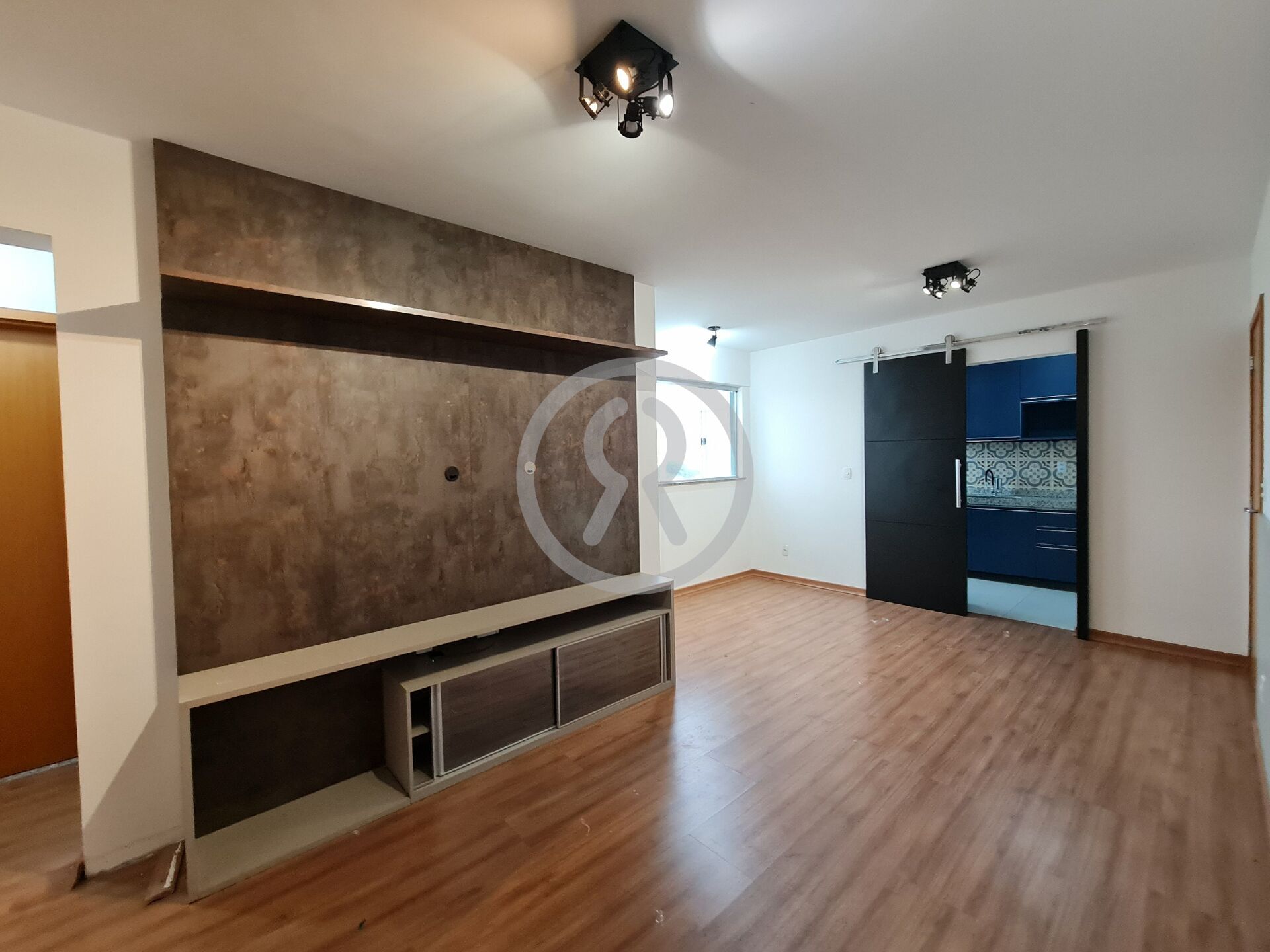 Apartamento para alugar com 2 quartos, 55m² - Foto 5