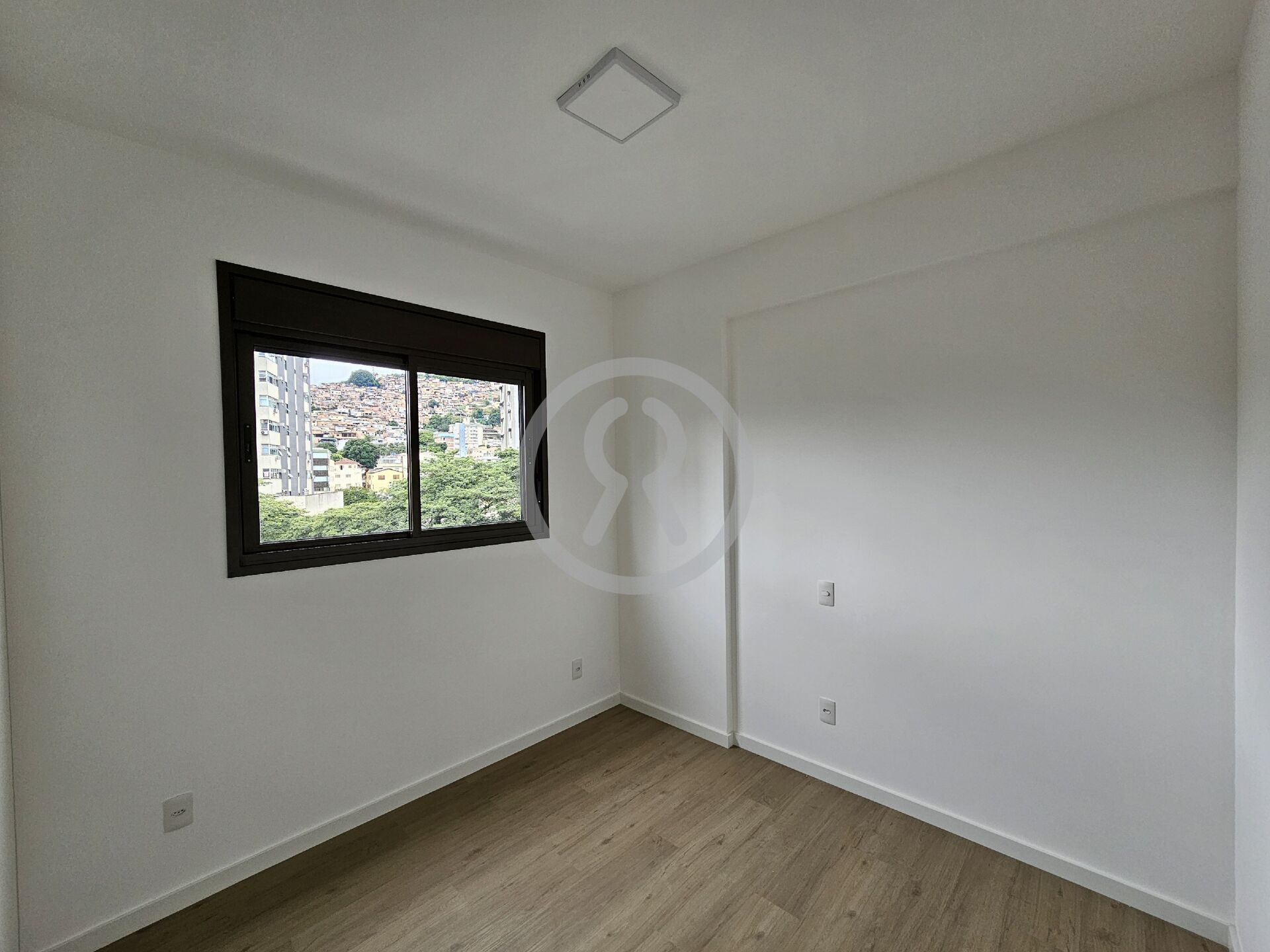 Apartamento para alugar com 3 quartos, 75m² - Foto 18