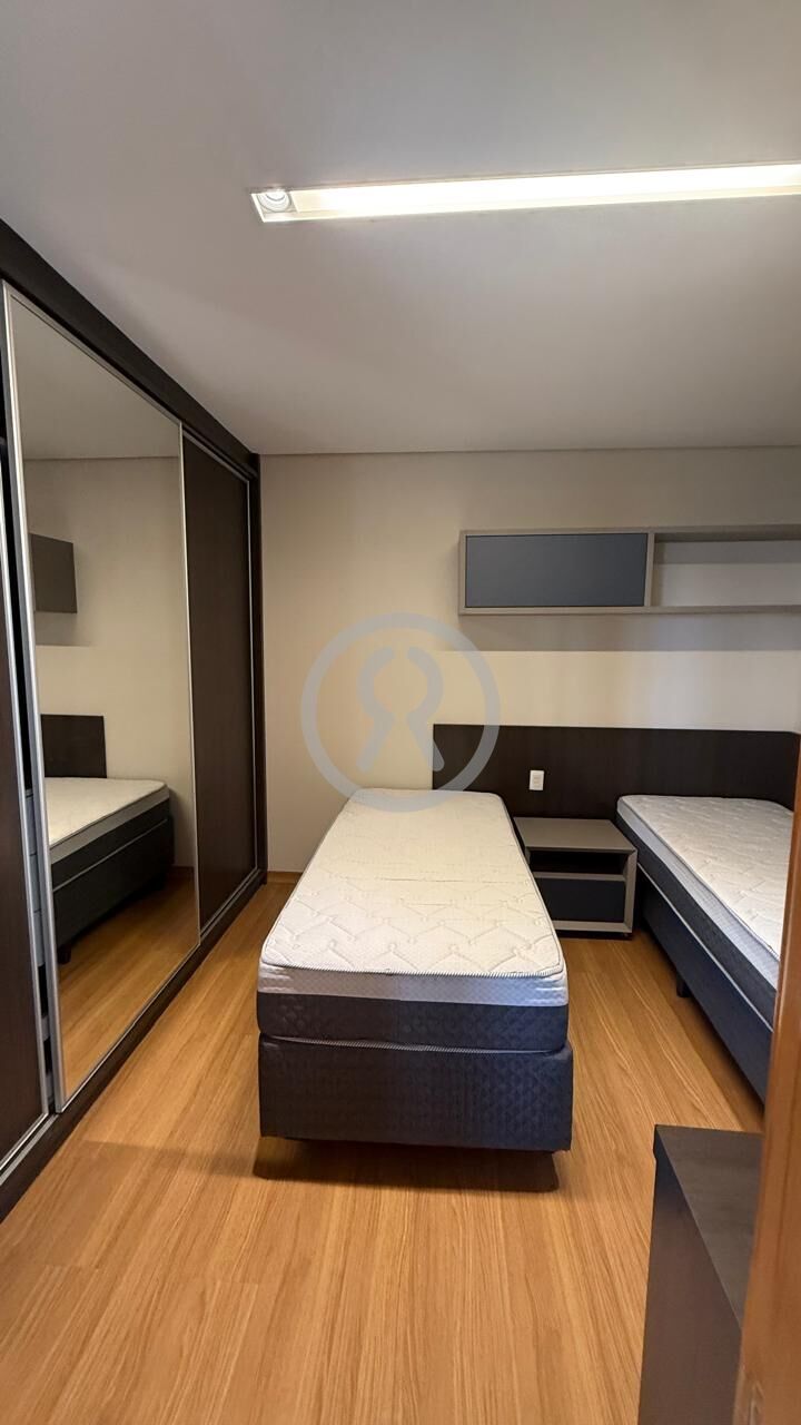 Apartamento para alugar com 2 quartos, 77m² - Foto 29