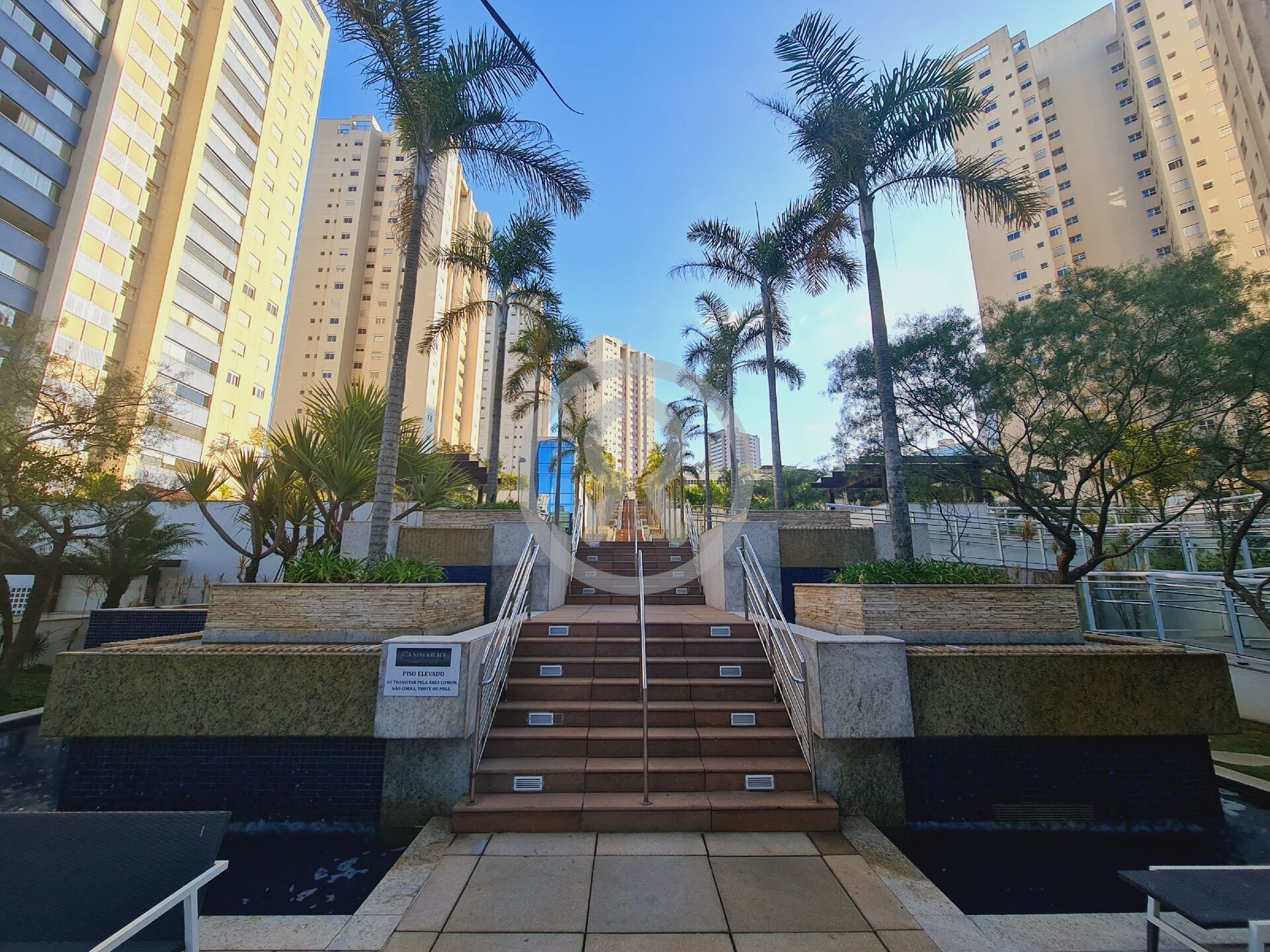 Apartamento para alugar com 2 quartos, 77m² - Foto 30