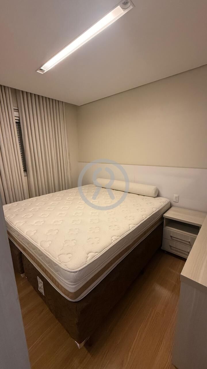 Apartamento para alugar com 2 quartos, 77m² - Foto 22