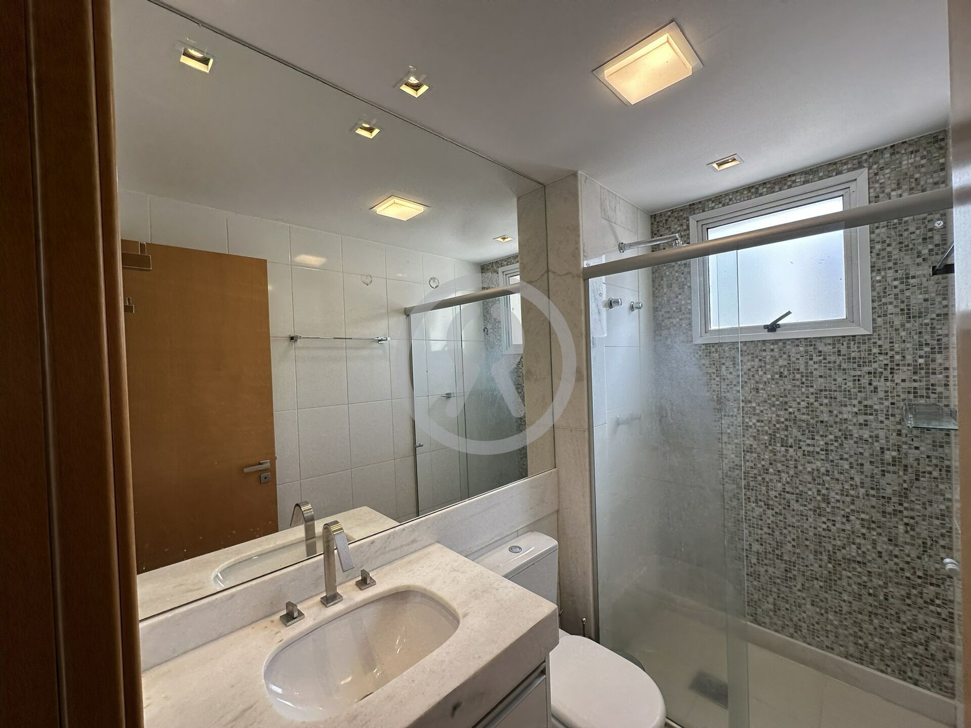 Apartamento para alugar com 2 quartos, 77m² - Foto 21