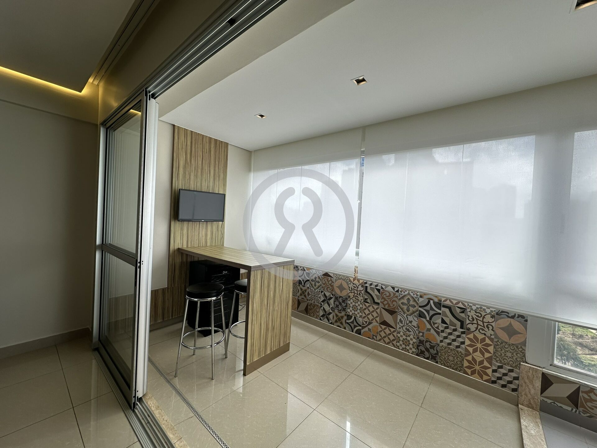 Apartamento para alugar com 2 quartos, 77m² - Foto 6