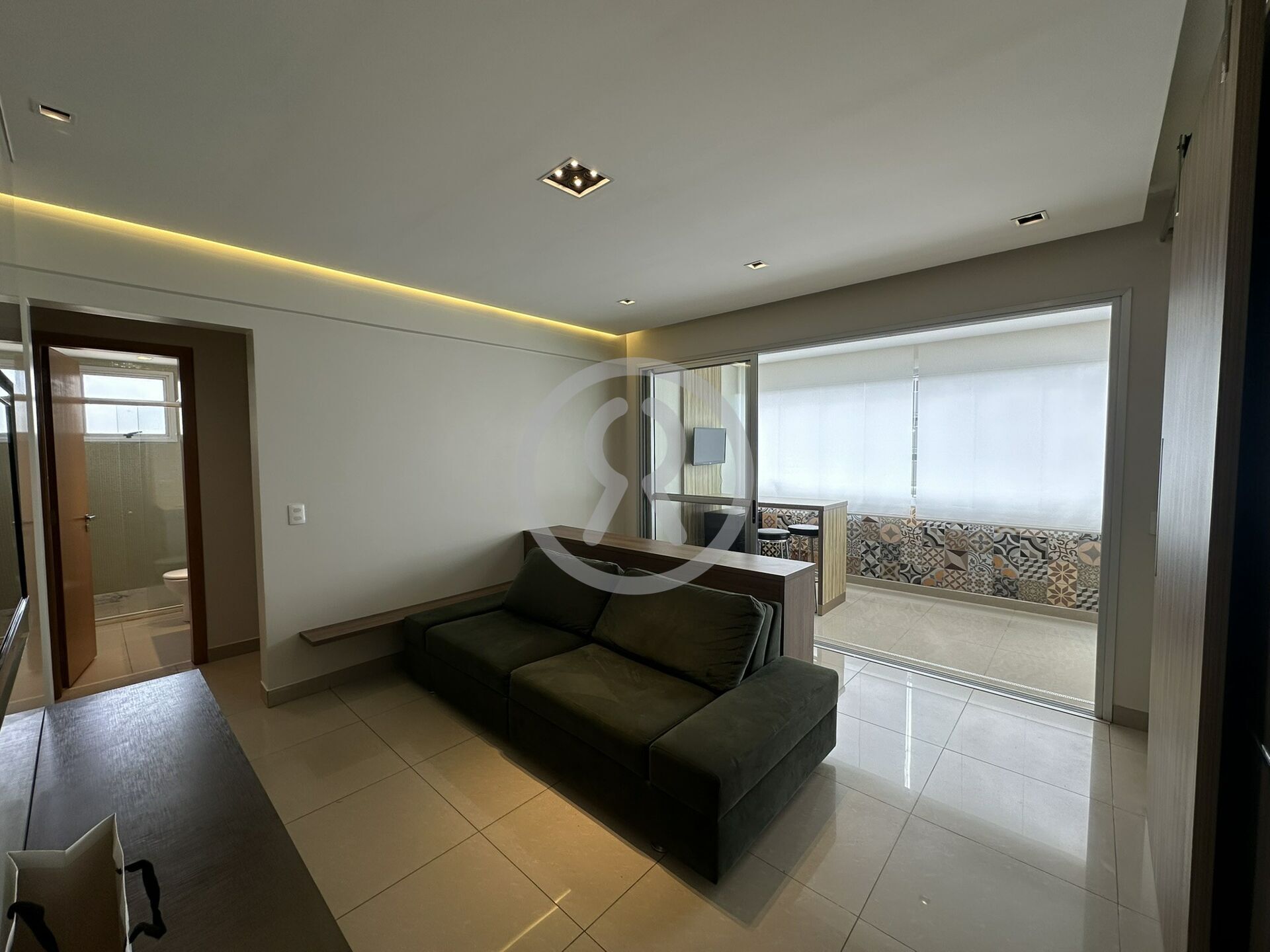 Apartamento para alugar com 2 quartos, 77m² - Foto 4