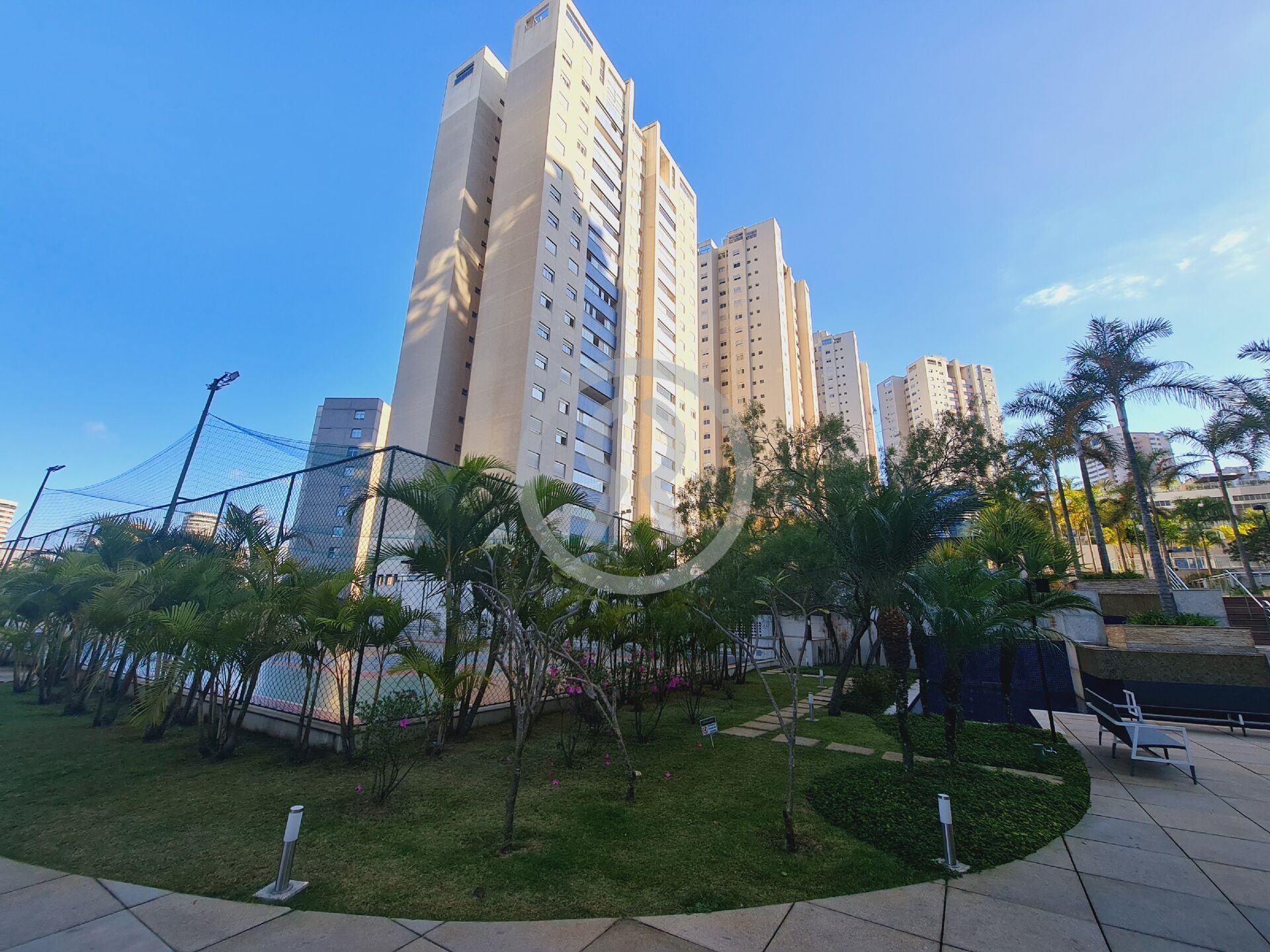 Apartamento para alugar com 2 quartos, 77m² - Foto 34