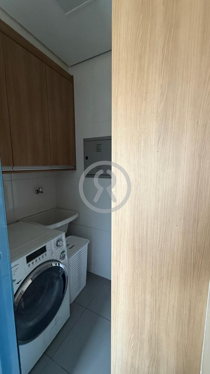 Apartamento para alugar com 2 quartos, 77m² - Foto 19