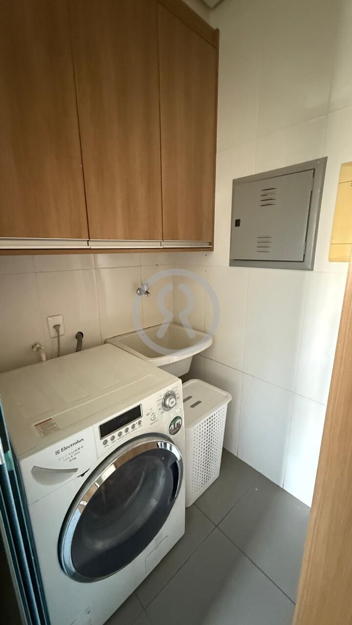 Apartamento para alugar com 2 quartos, 77m² - Foto 18