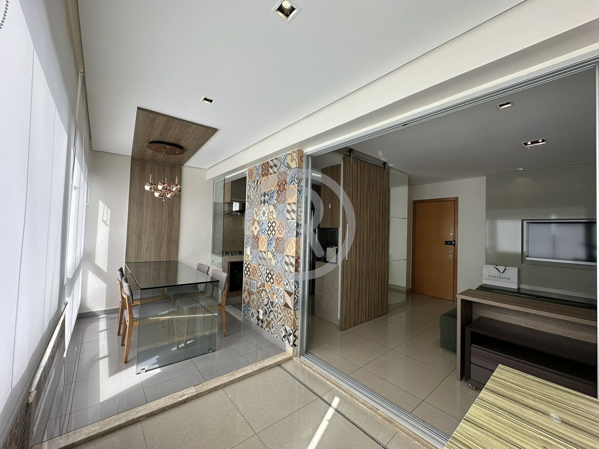 Apartamento para alugar com 2 quartos, 77m² - Foto 8