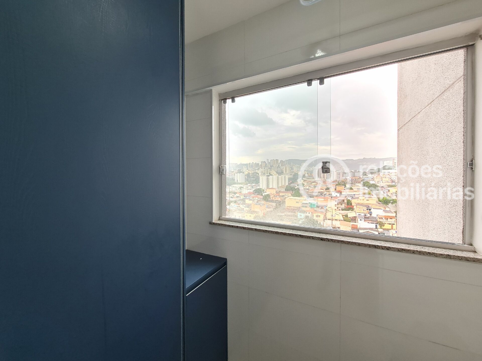 Apartamento à venda com 2 quartos, 55m² - Foto 11